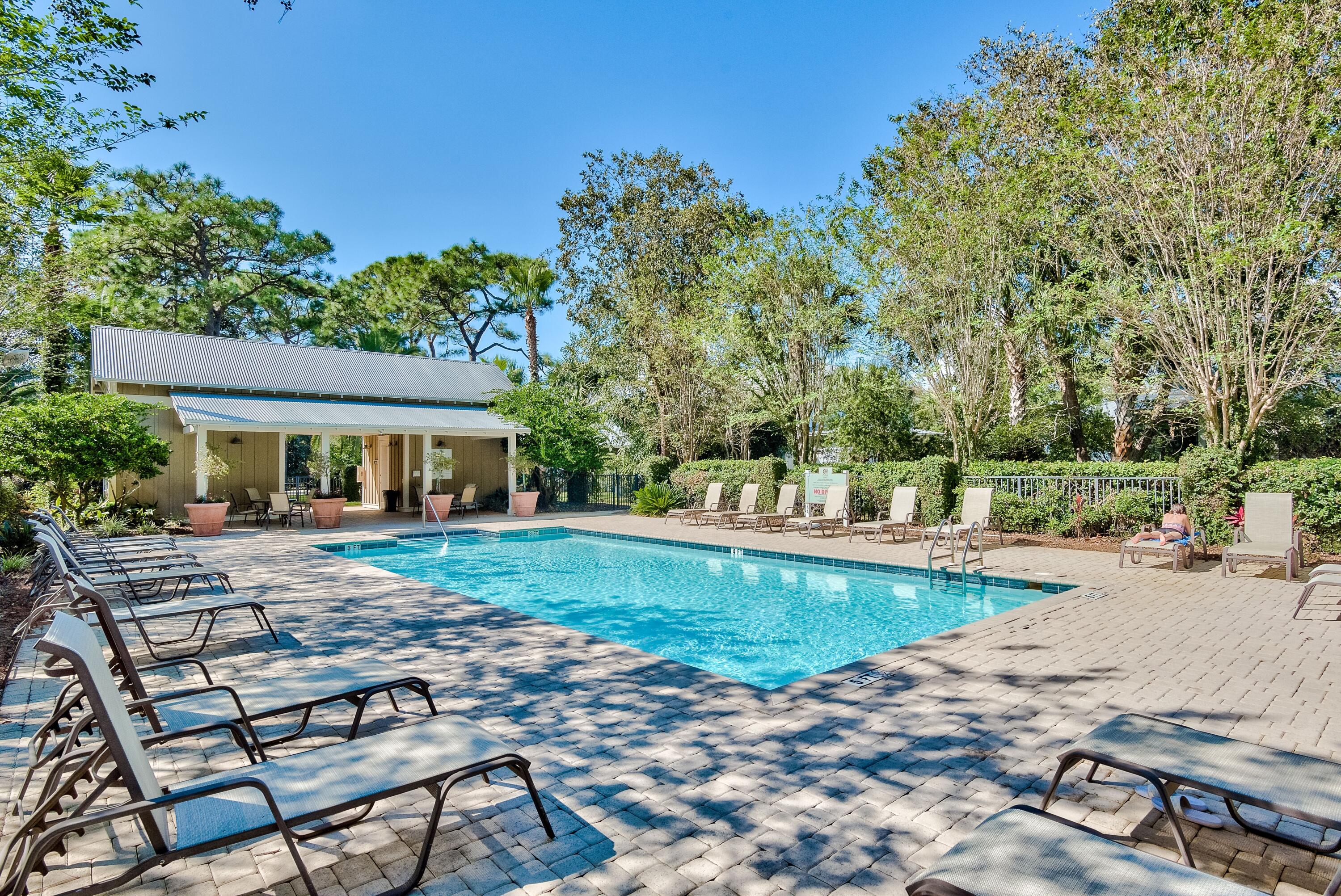 CARSON OAKS - Residential