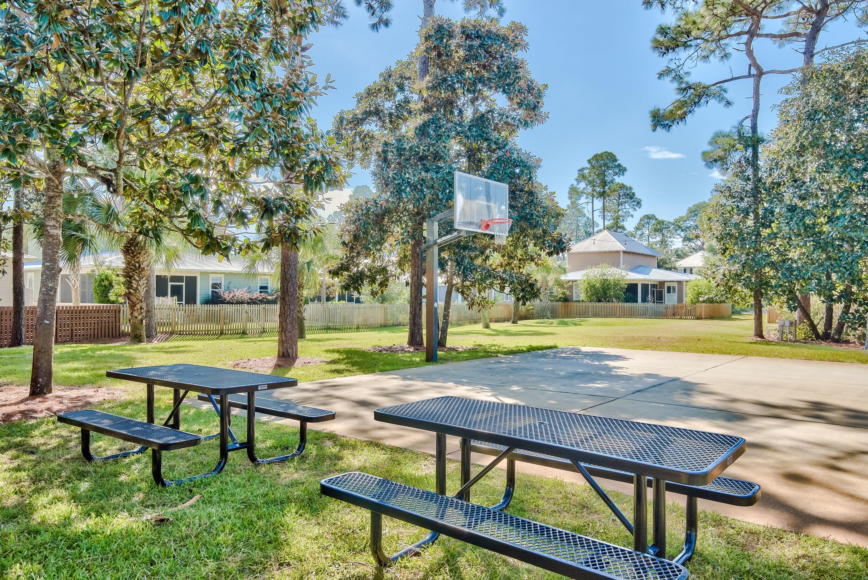 CARSON OAKS - Residential