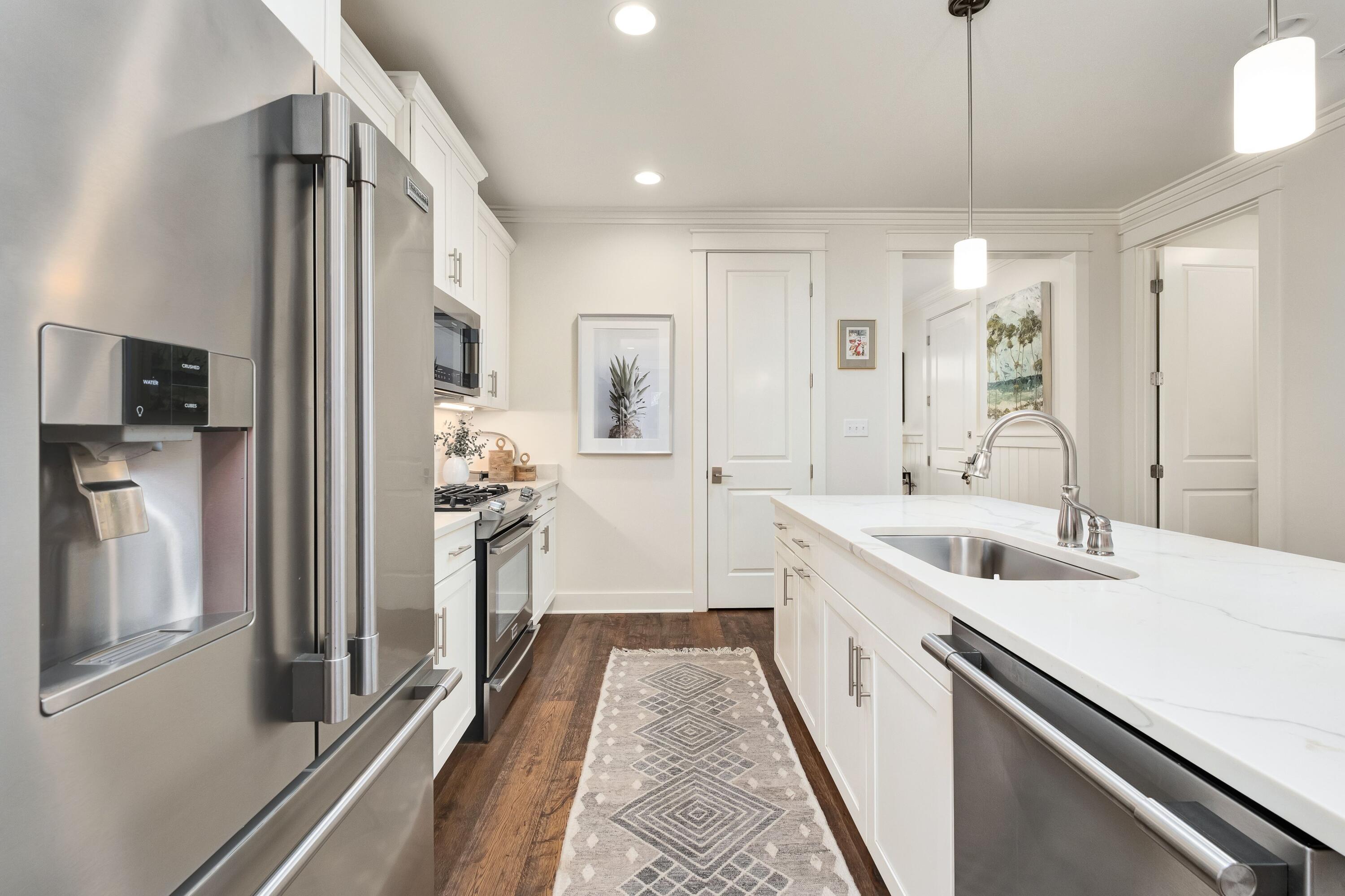 CARSON OAKS - Residential