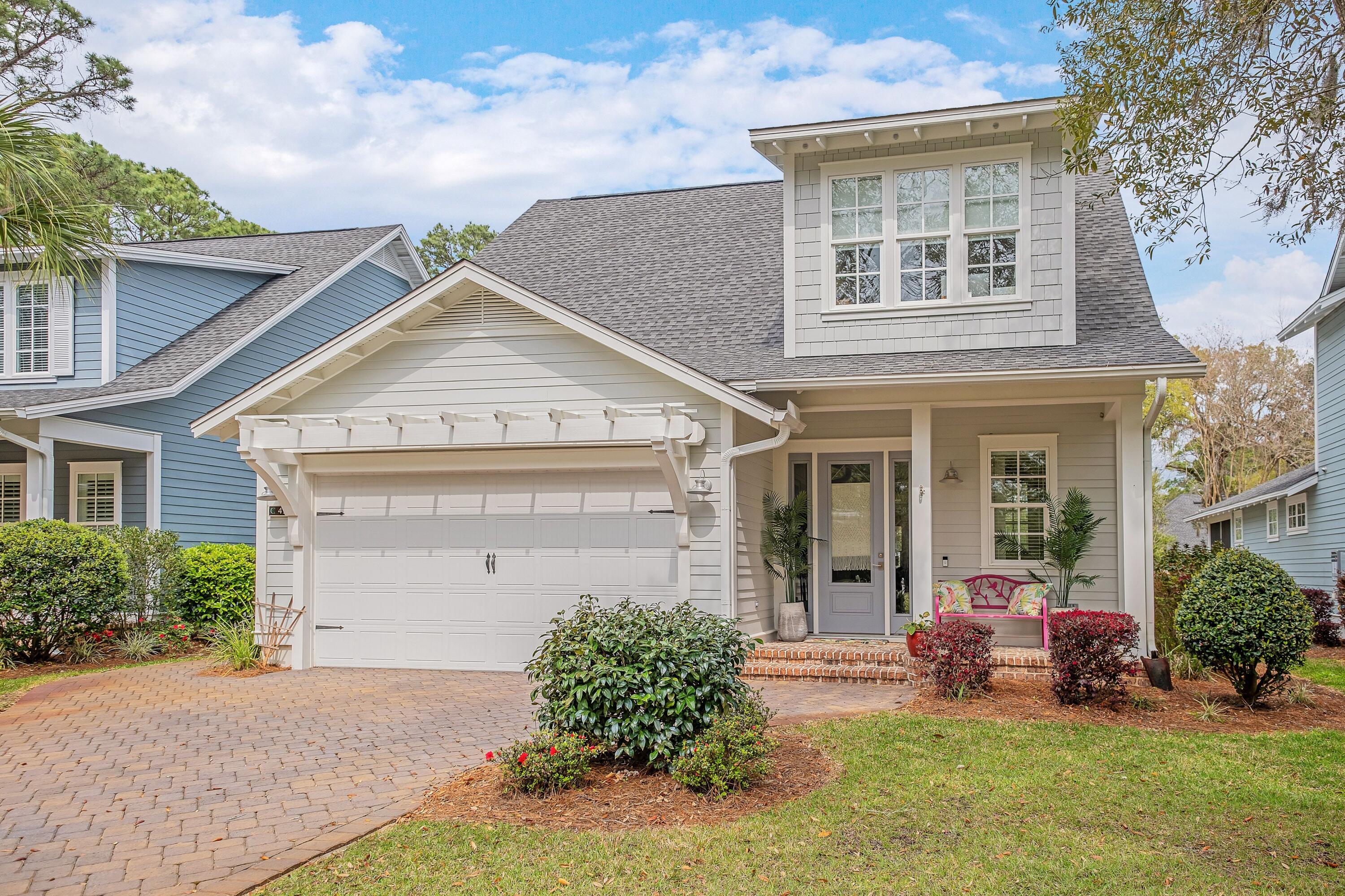 CARSON OAKS - Residential