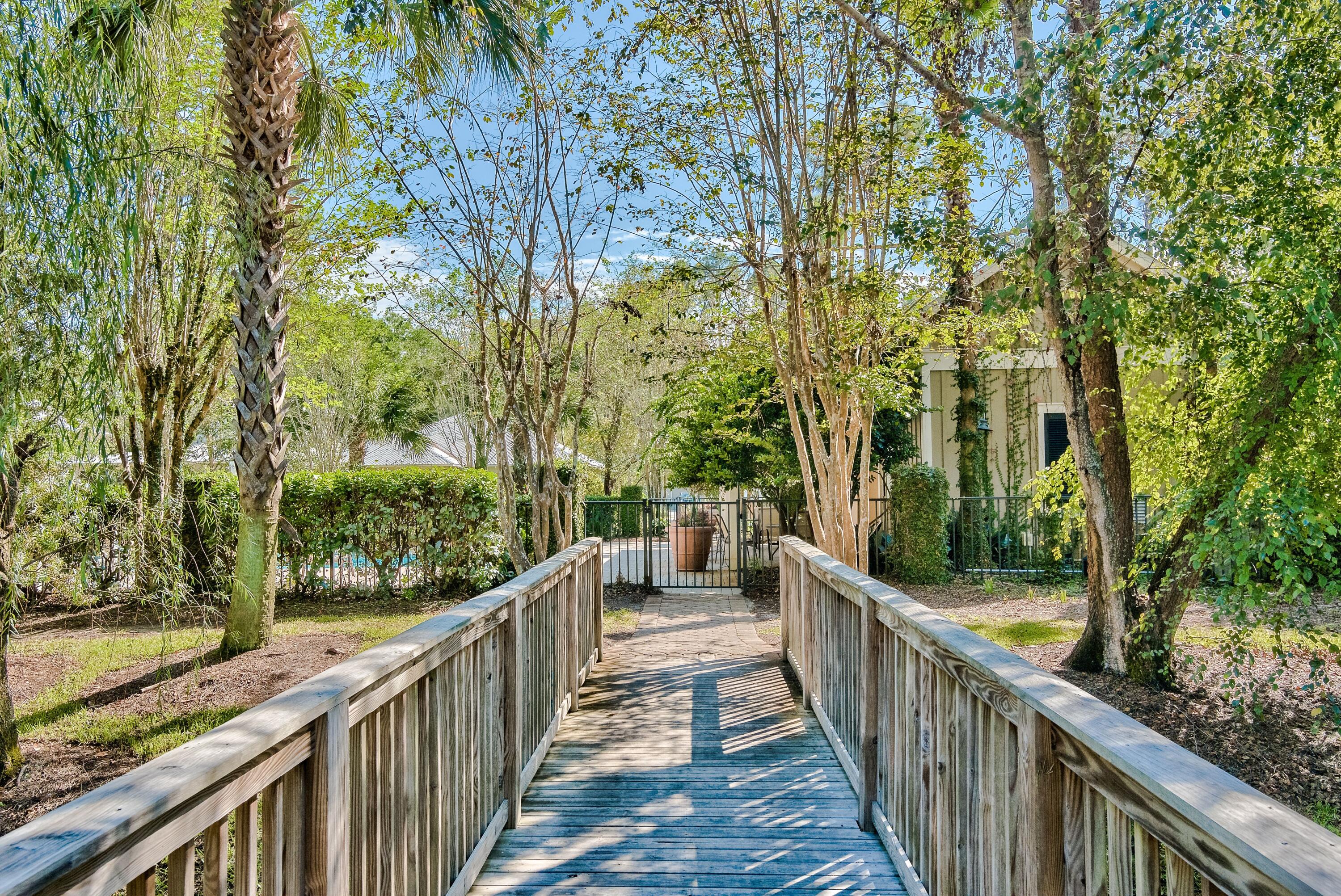 CARSON OAKS - Residential