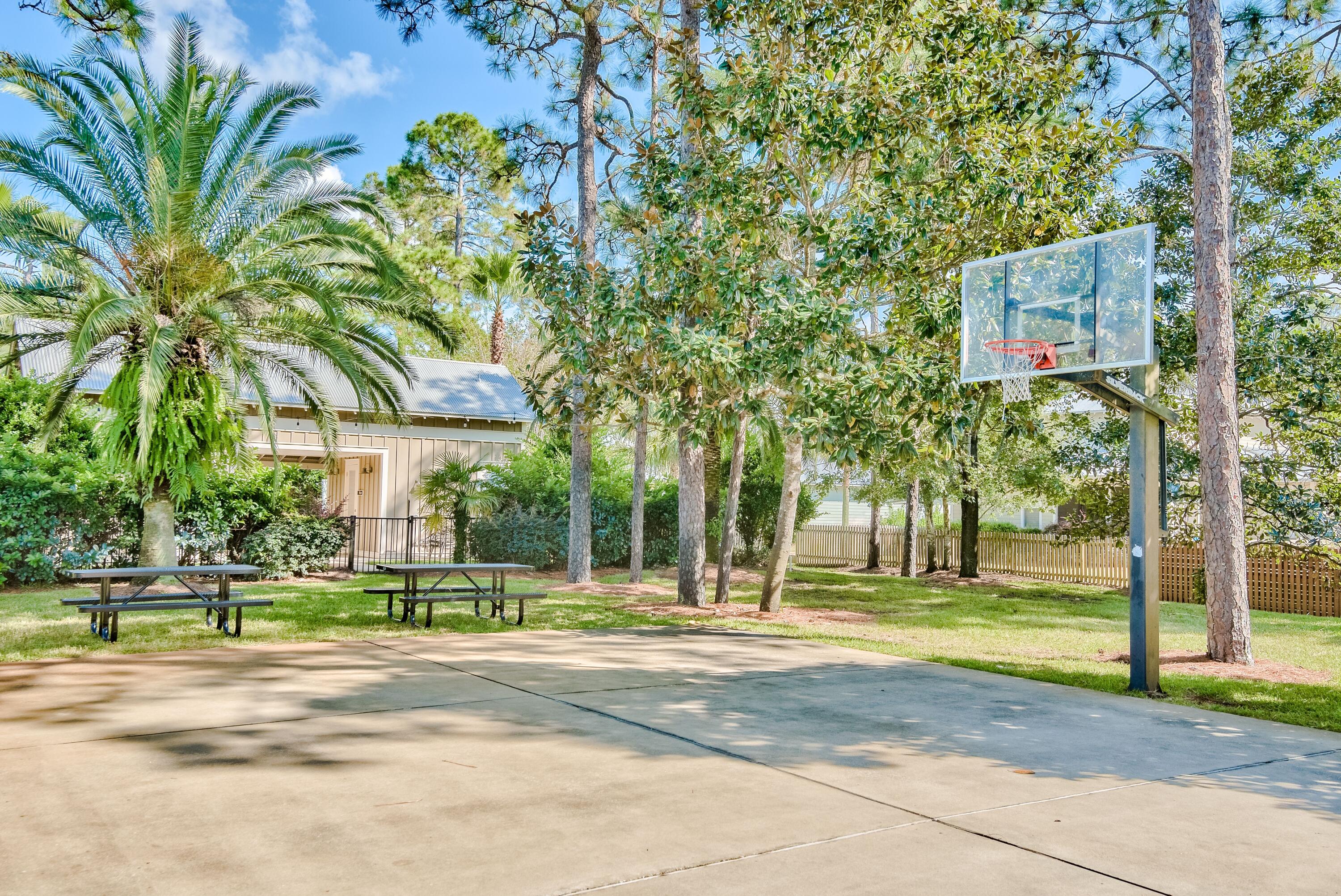 CARSON OAKS - Residential