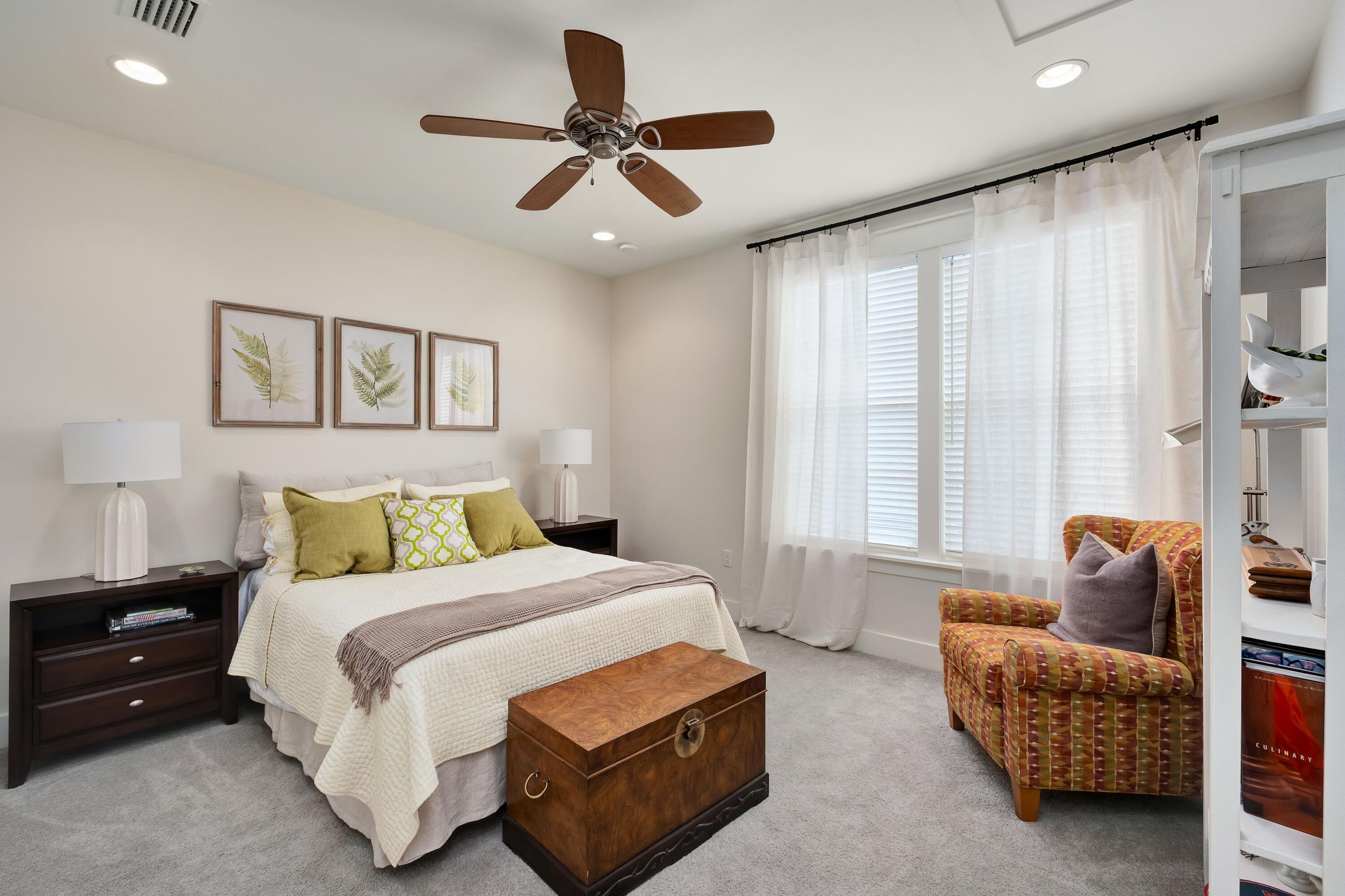 CARSON OAKS - Residential