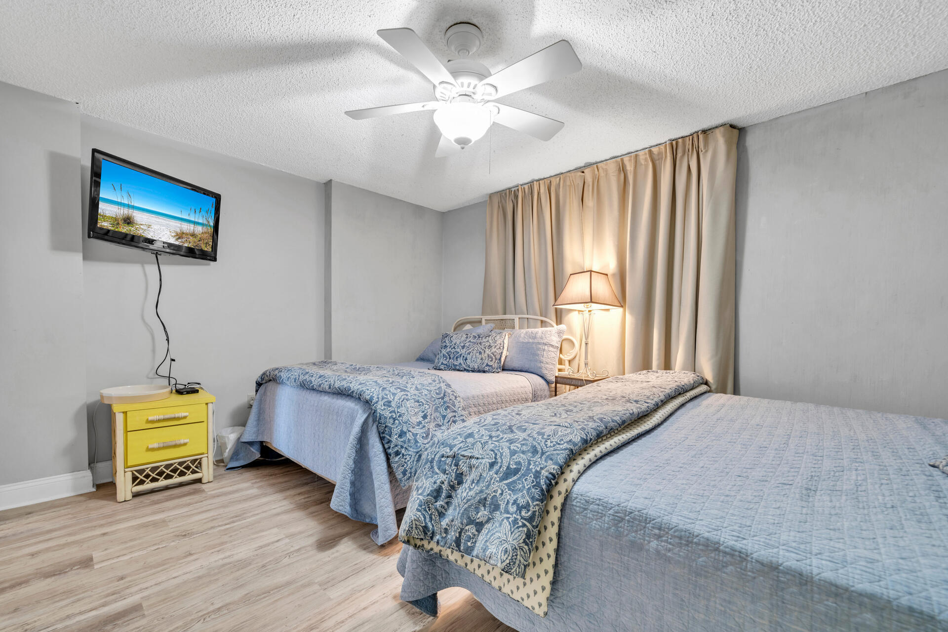 SHORELINE TOWERS 3 - Residential