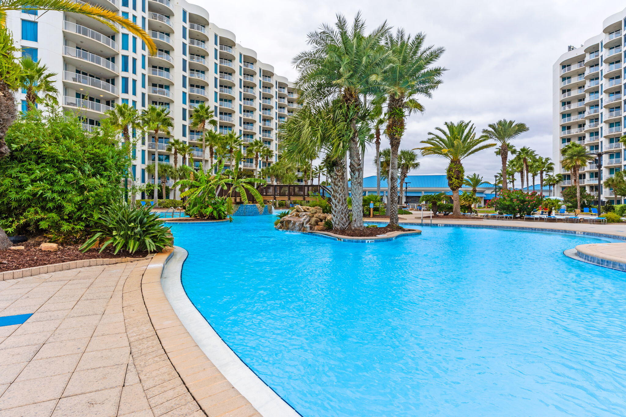 THE PALMS OF DESTIN - Residential