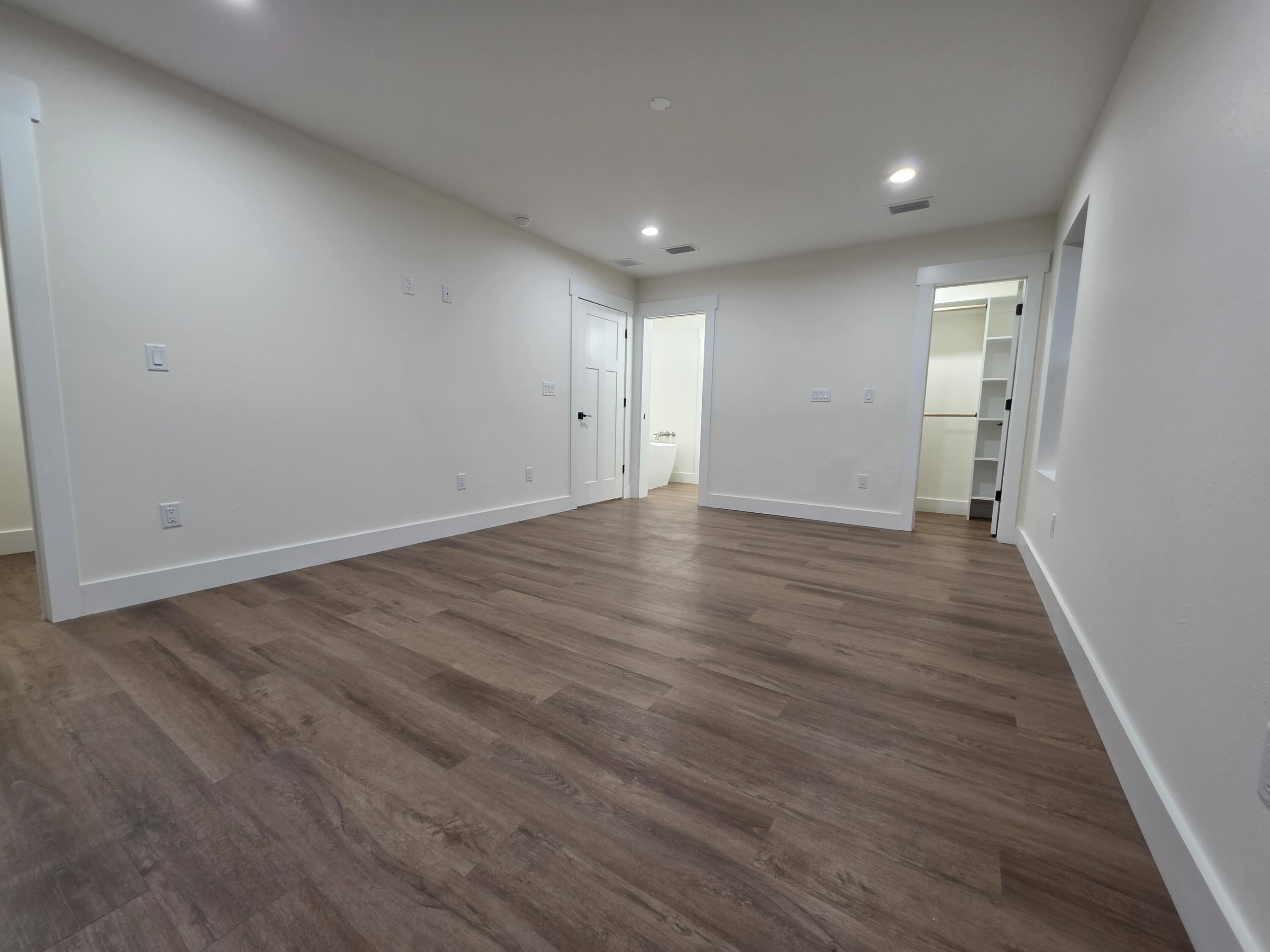 MEADOW LAKE ESTATES - Residential Lease