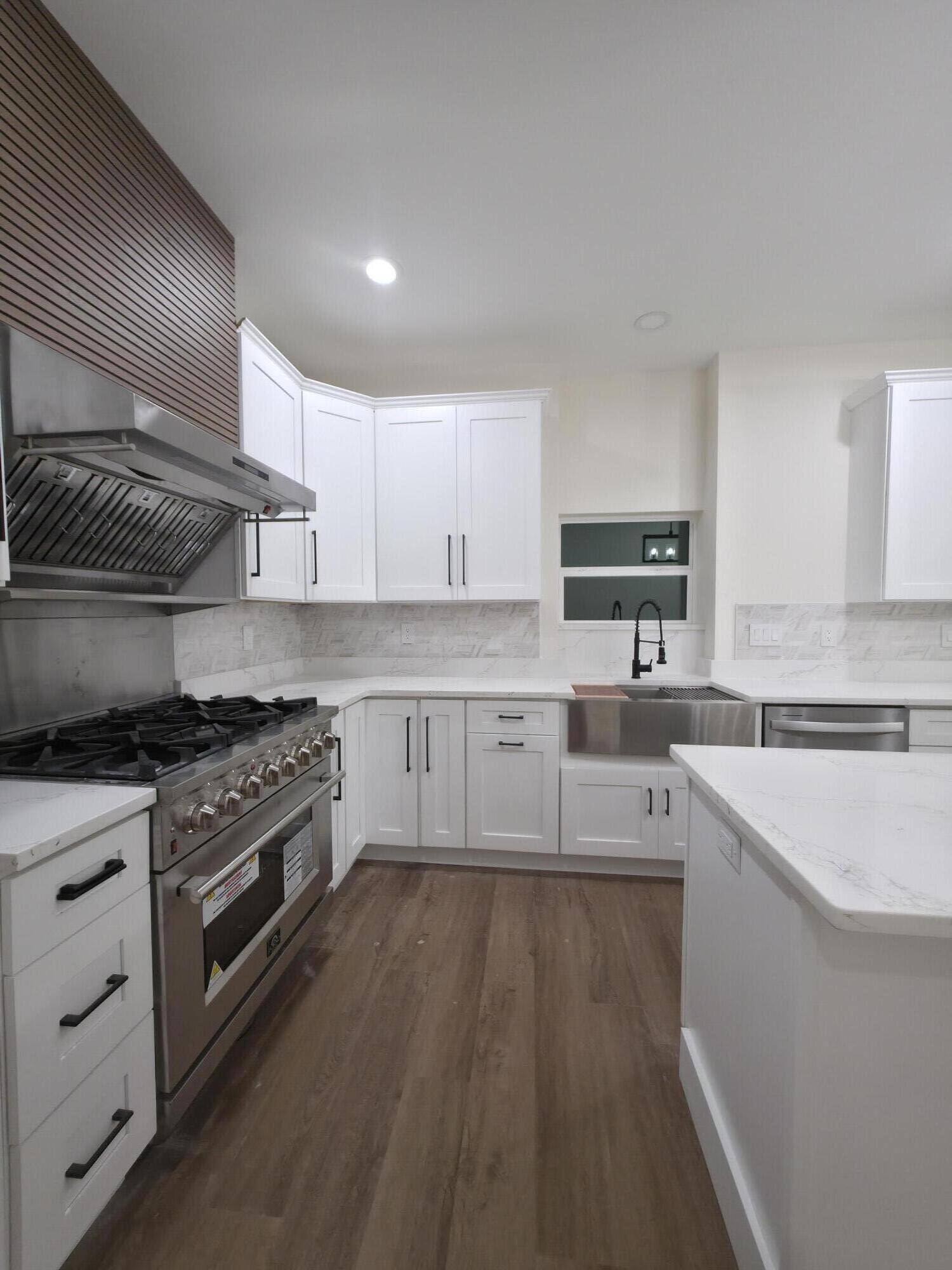 MEADOW LAKE ESTATES - Residential Lease