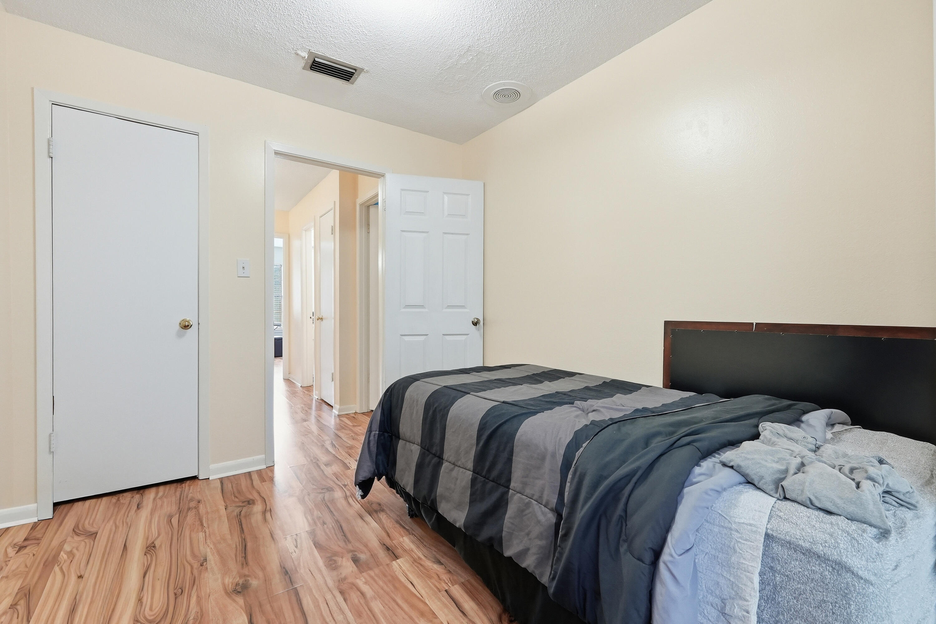 PORT DIXIE BEG NE COR BLK 56 S 164.67 FT - Residential