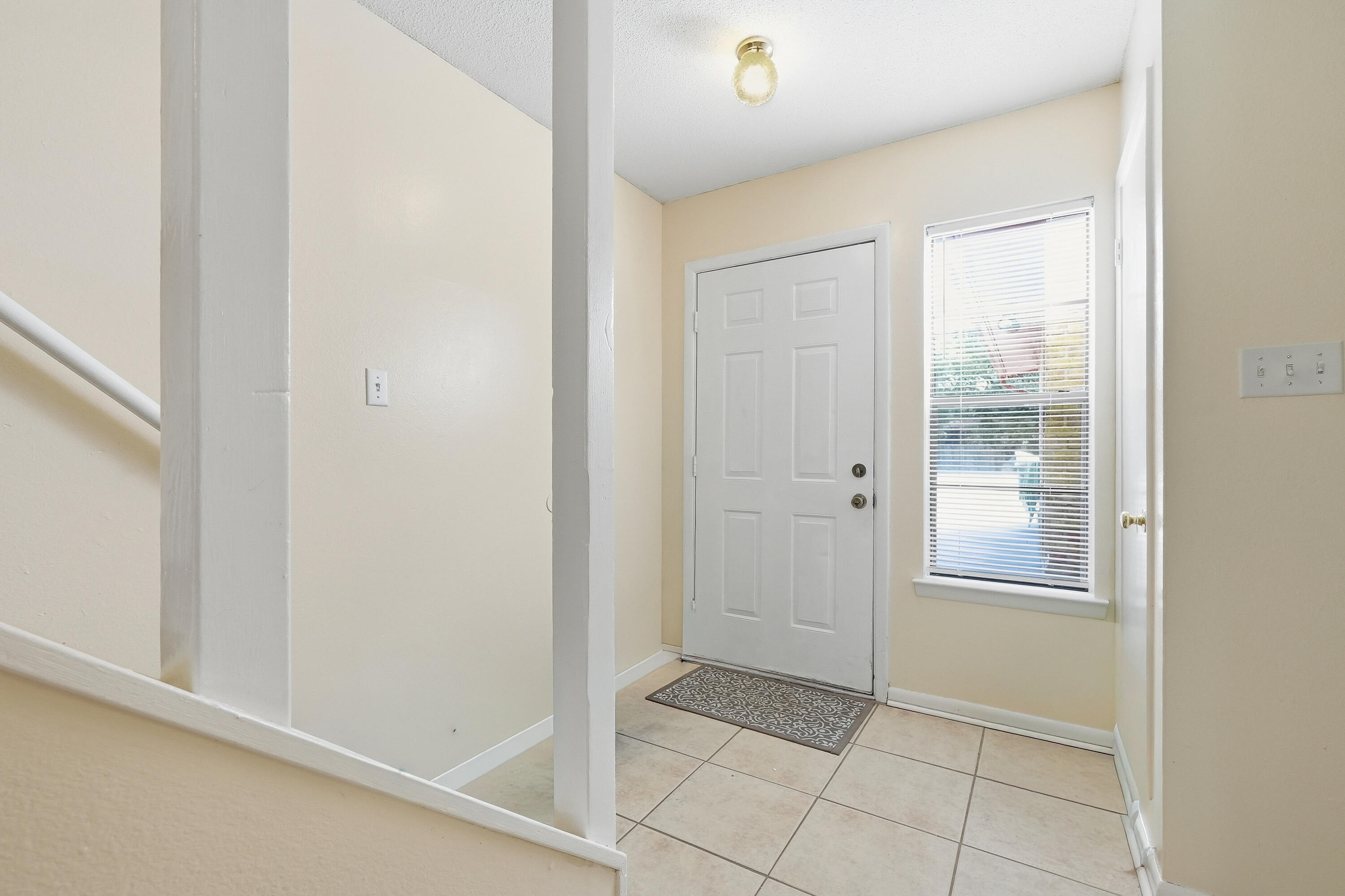 PORT DIXIE BEG NE COR BLK 56 S 164.67 FT - Residential