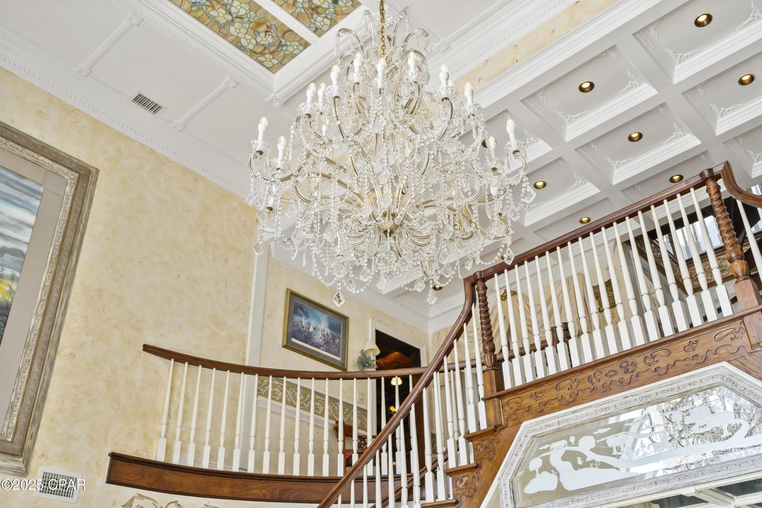 WHISPERING OAKS - Residential