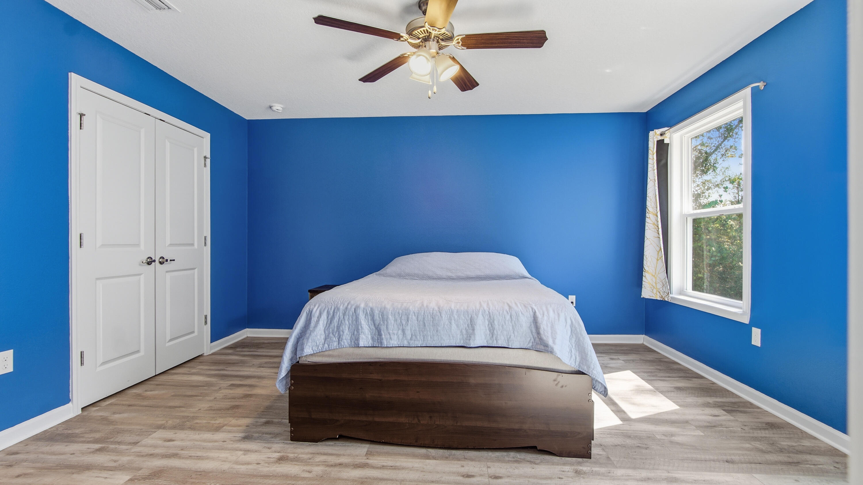 IMPERIAL LAKES UNIT II - Residential Lease