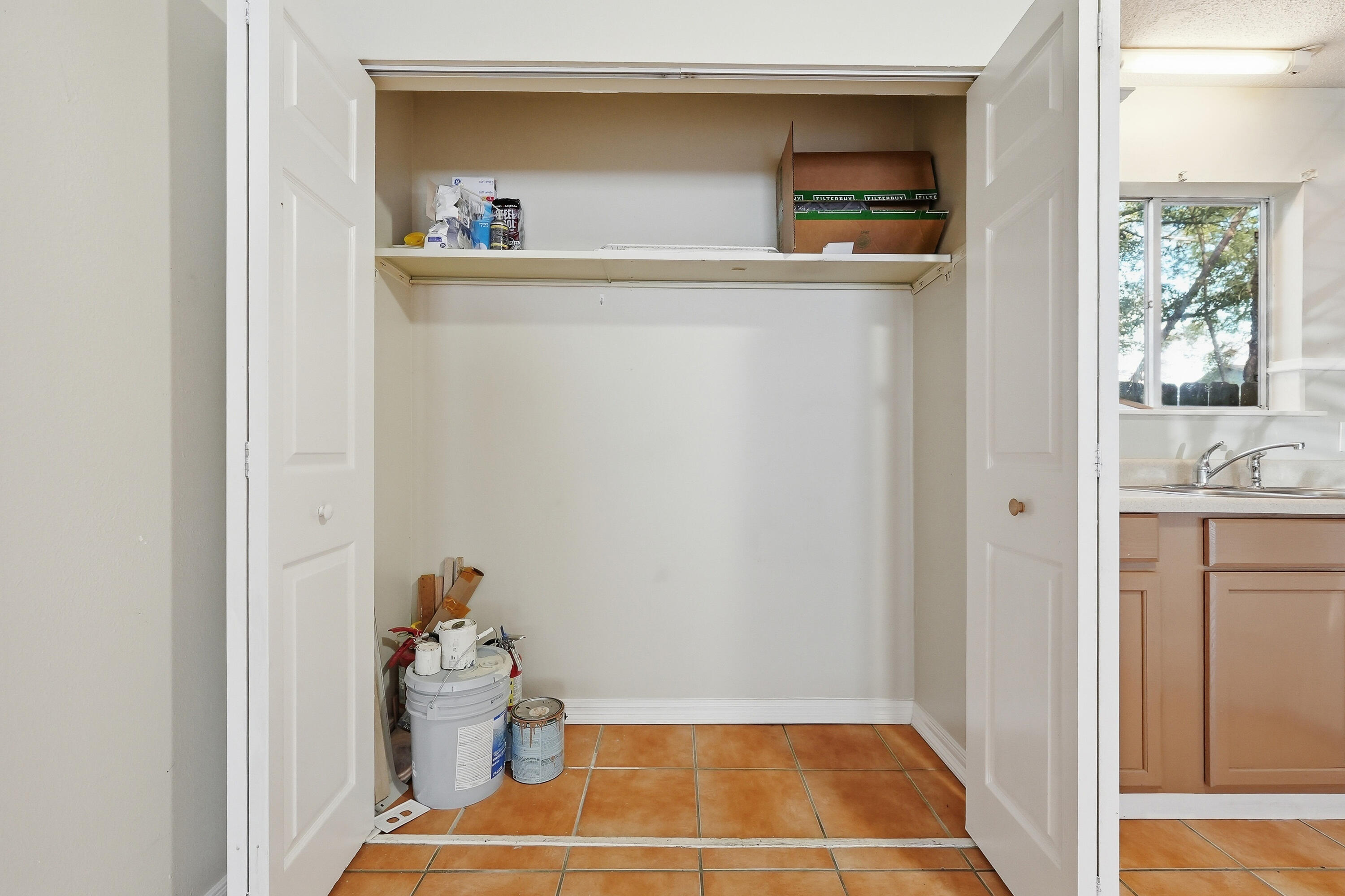 COLLEGE PARK CONDO - Residential Lease