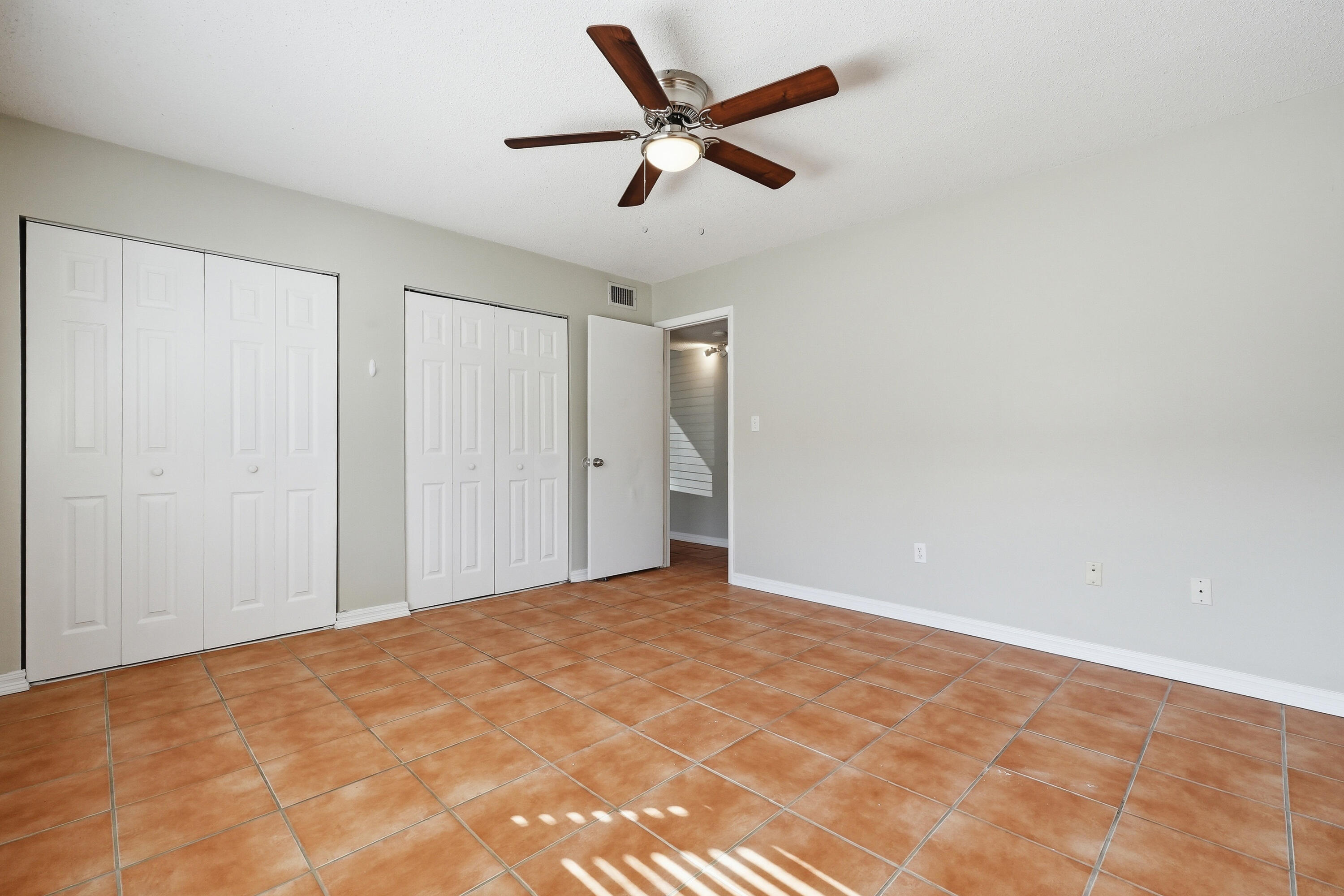 COLLEGE PARK CONDO - Residential Lease