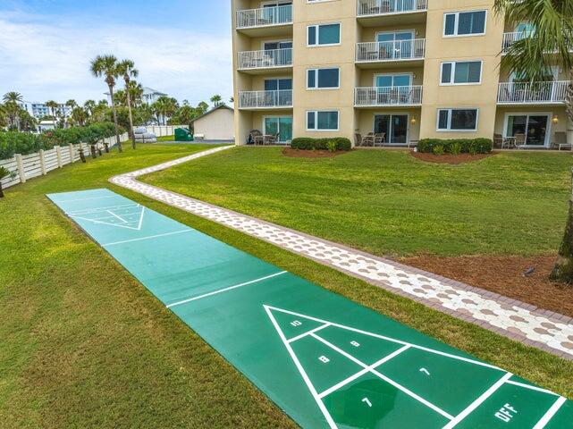 ISLANDER CONDO - Residential