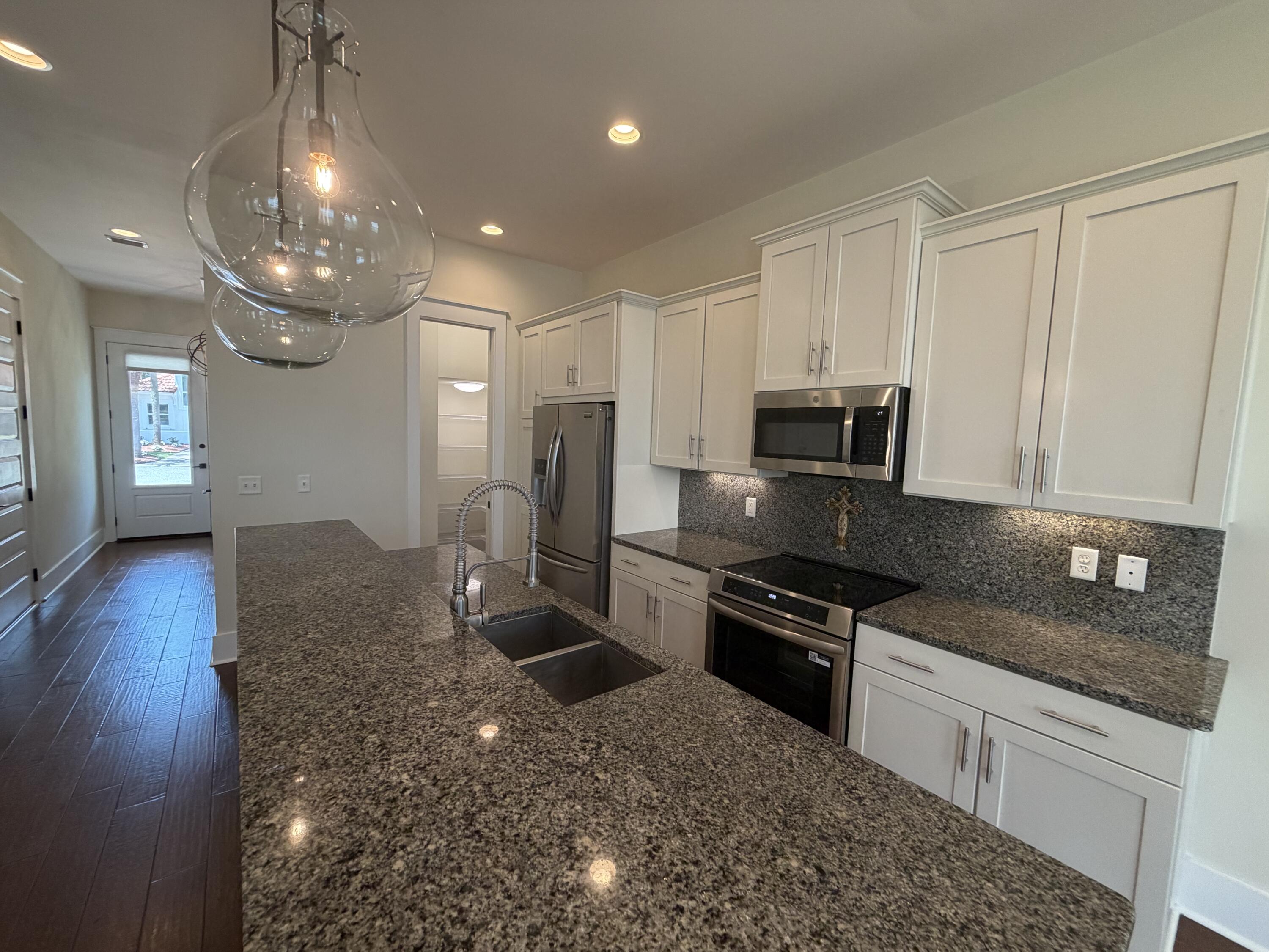 CALUSA BAY S/D - Residential