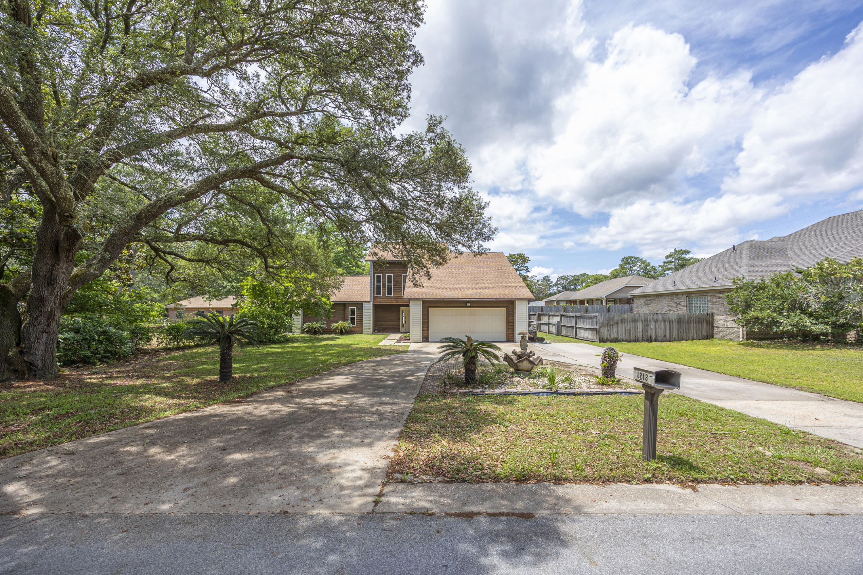 FOREST HEIGHTS - Residential