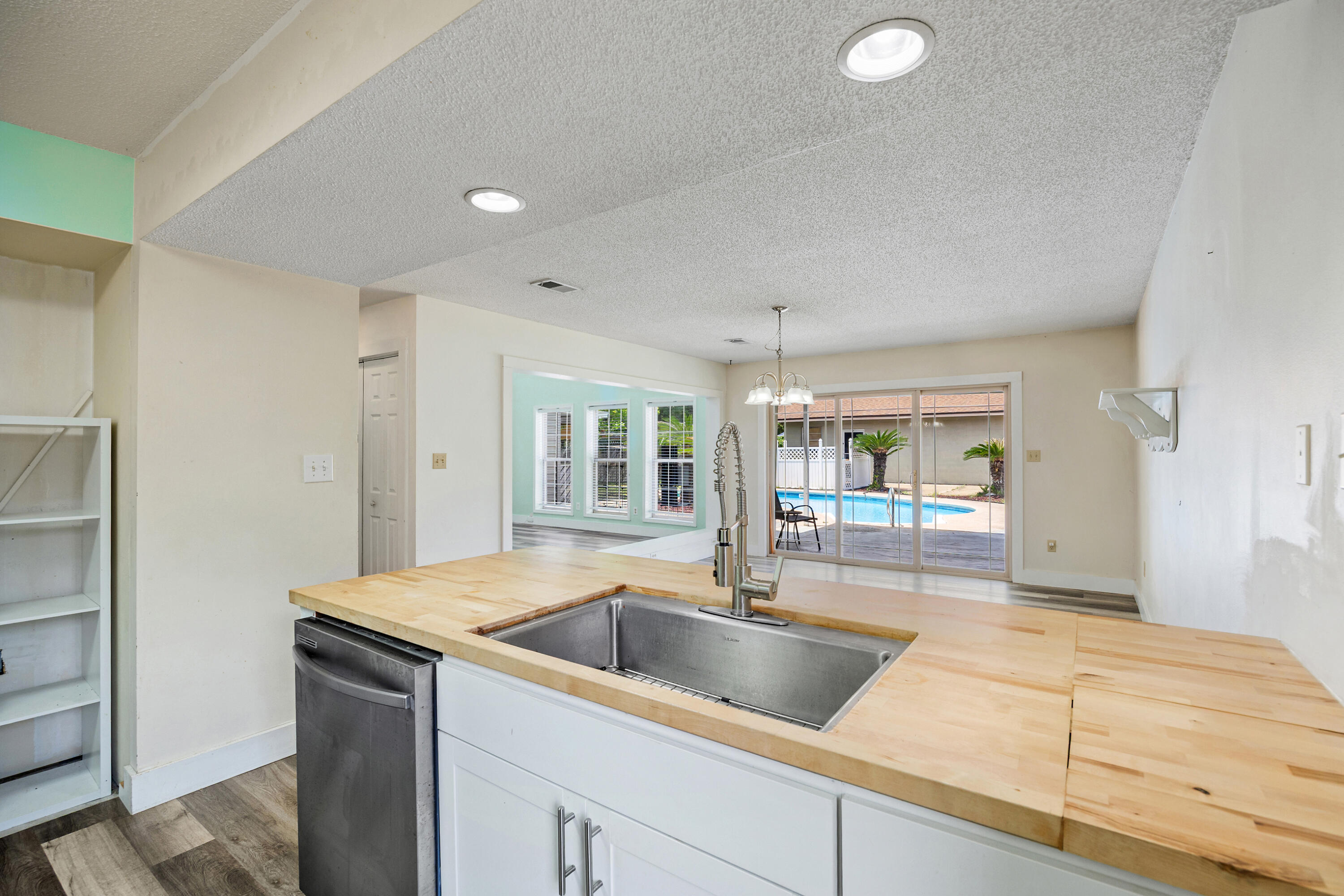 FOREST HEIGHTS - Residential