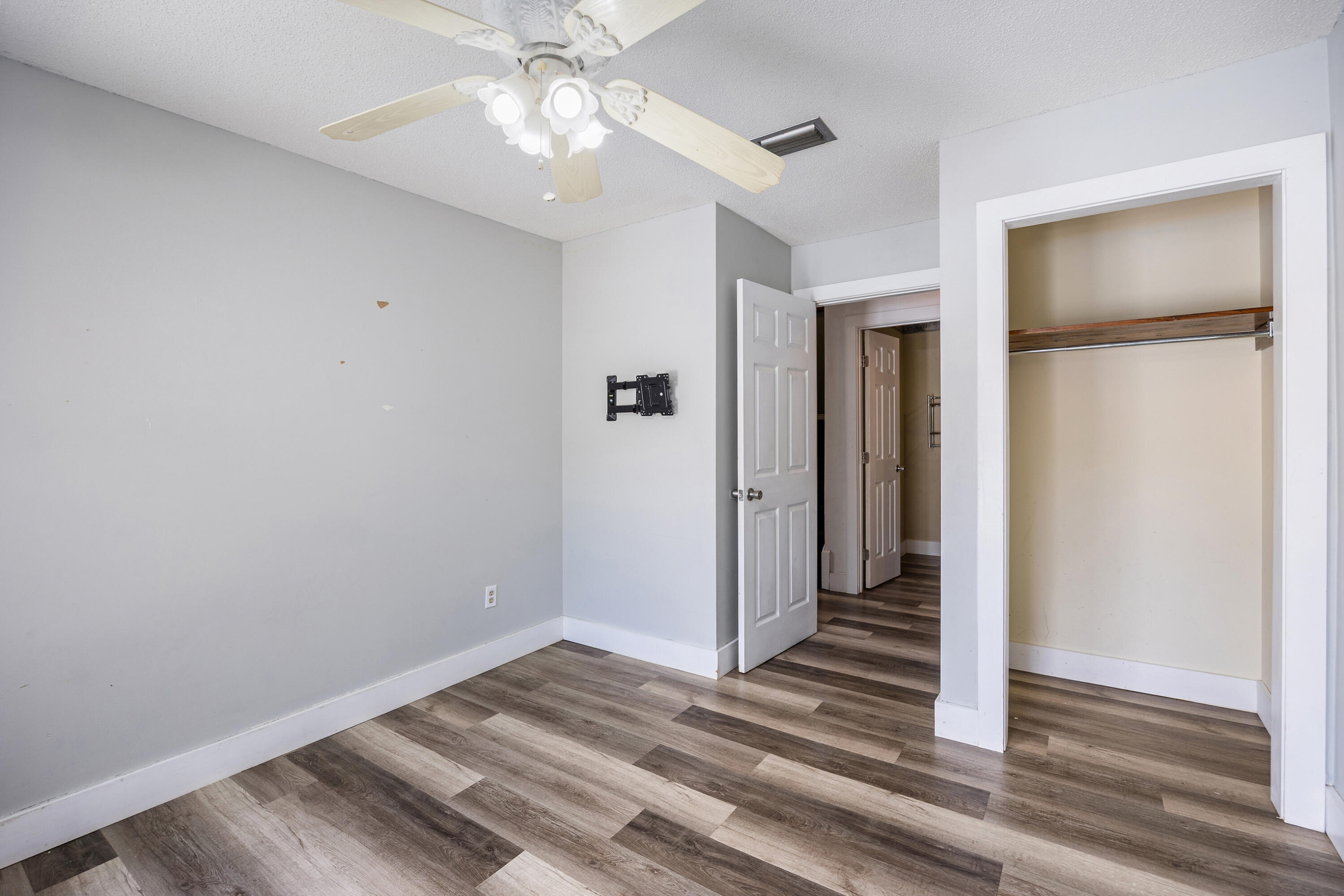 FOREST HEIGHTS - Residential