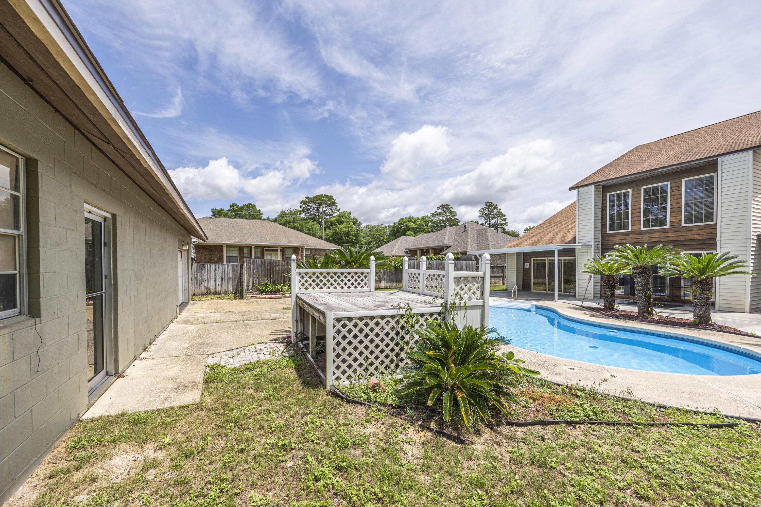 FOREST HEIGHTS - Residential