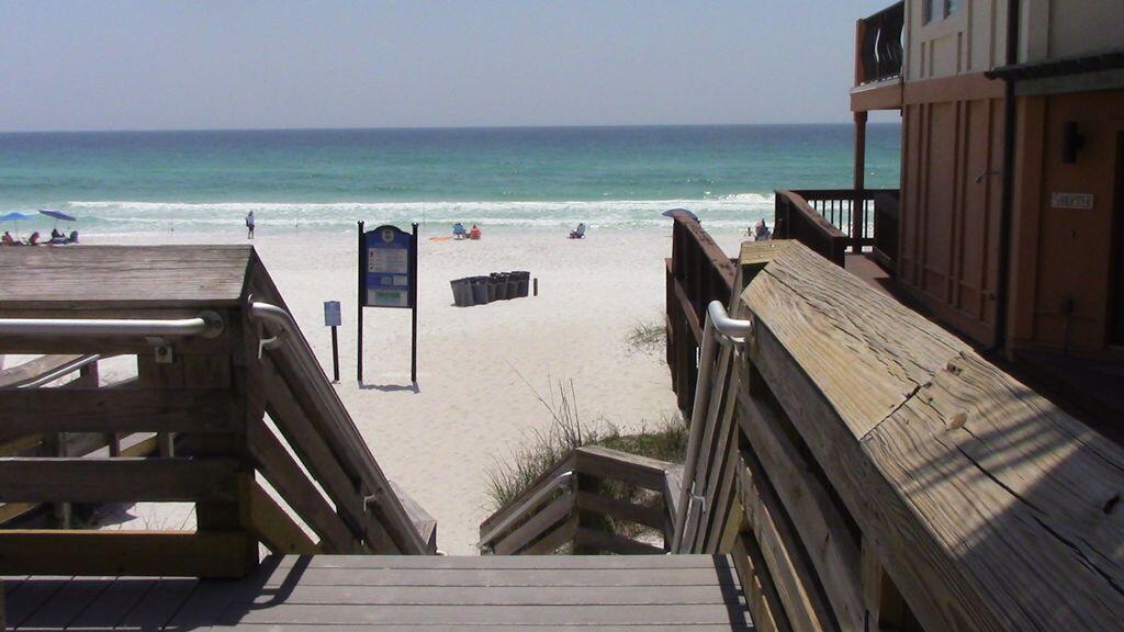 CARIBBEAN DUNES PH 1 - Residential