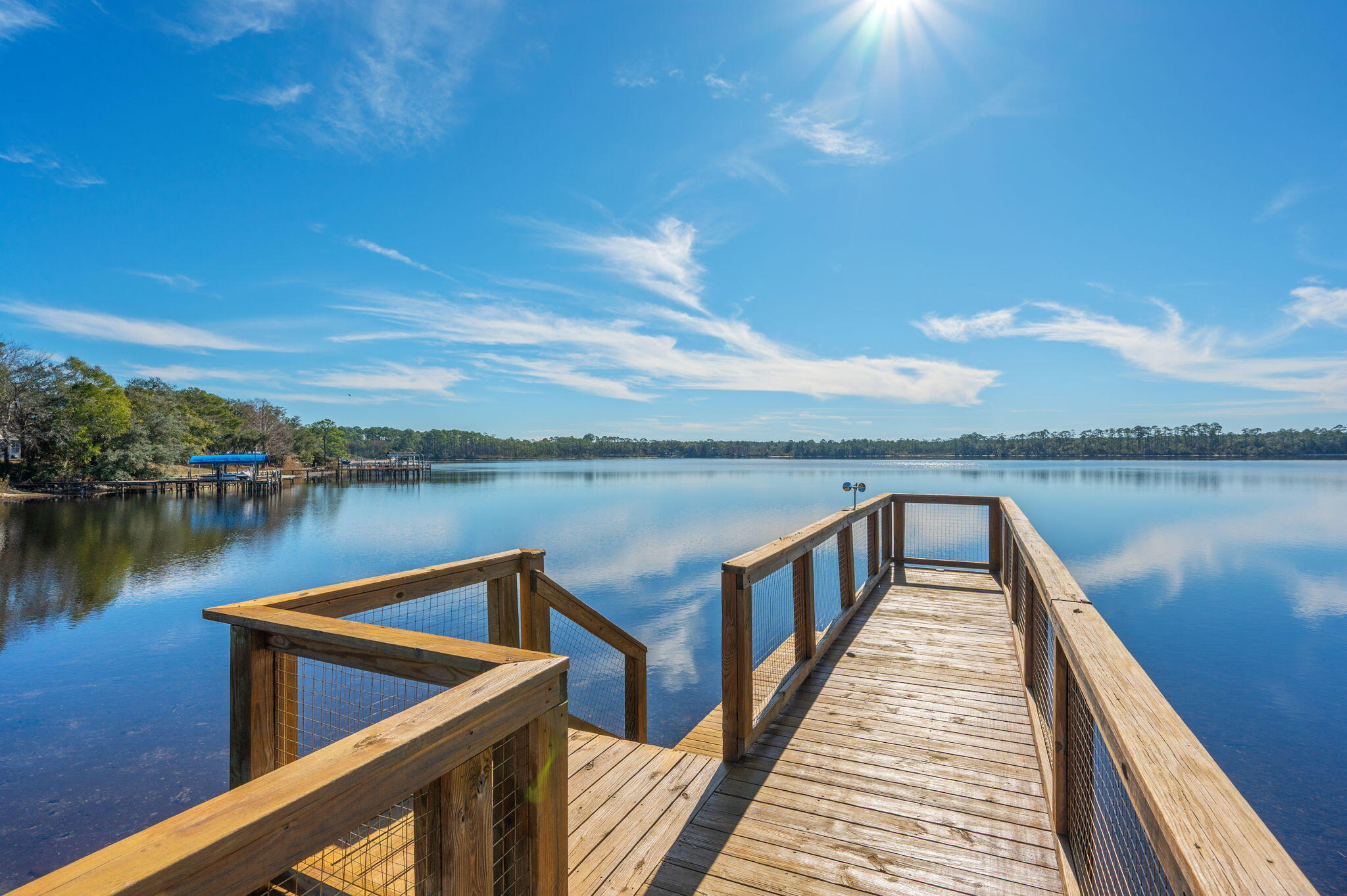 WATER'S EDGE - Residential