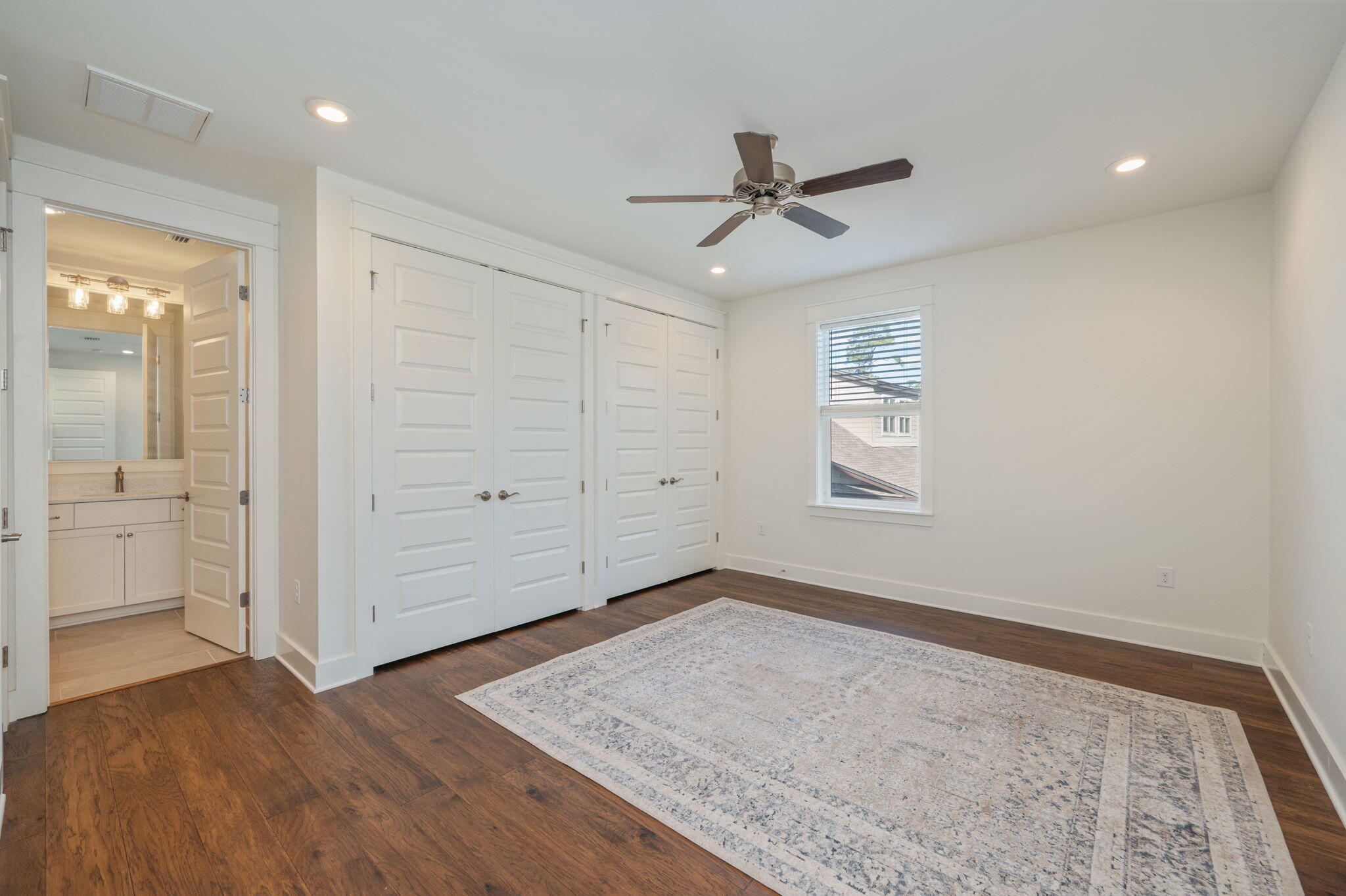 WATER'S EDGE - Residential