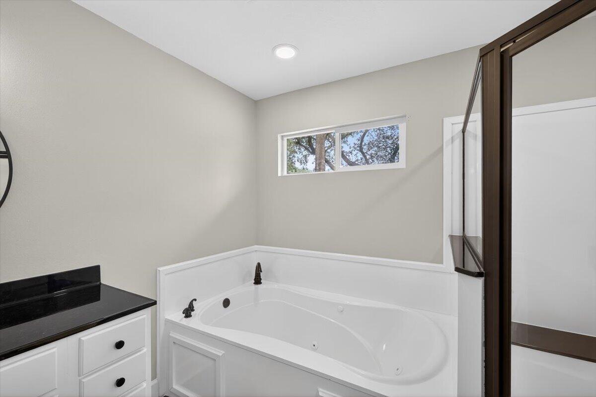 KENWOOD FIRST ADDITION LOT 4 BLK C - Residential