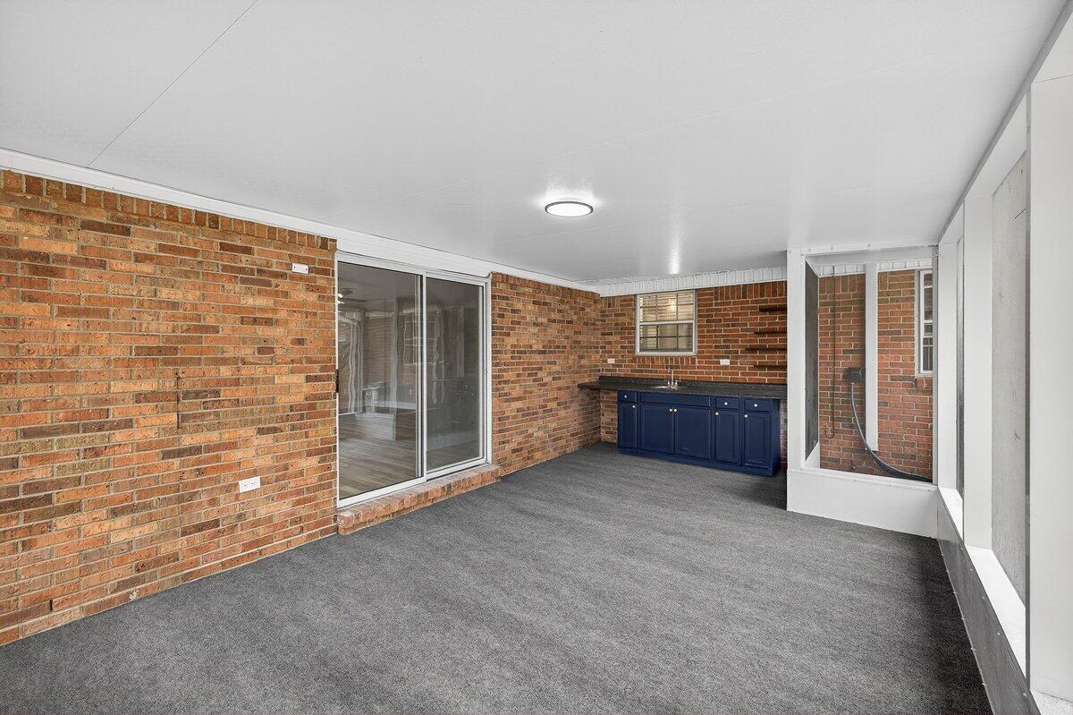 KENWOOD FIRST ADDITION LOT 4 BLK C - Residential