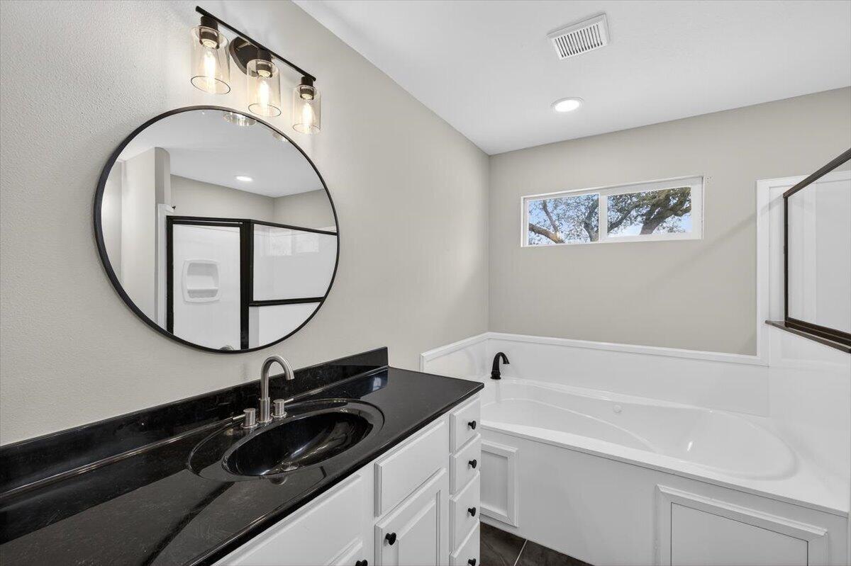 KENWOOD FIRST ADDITION LOT 4 BLK C - Residential