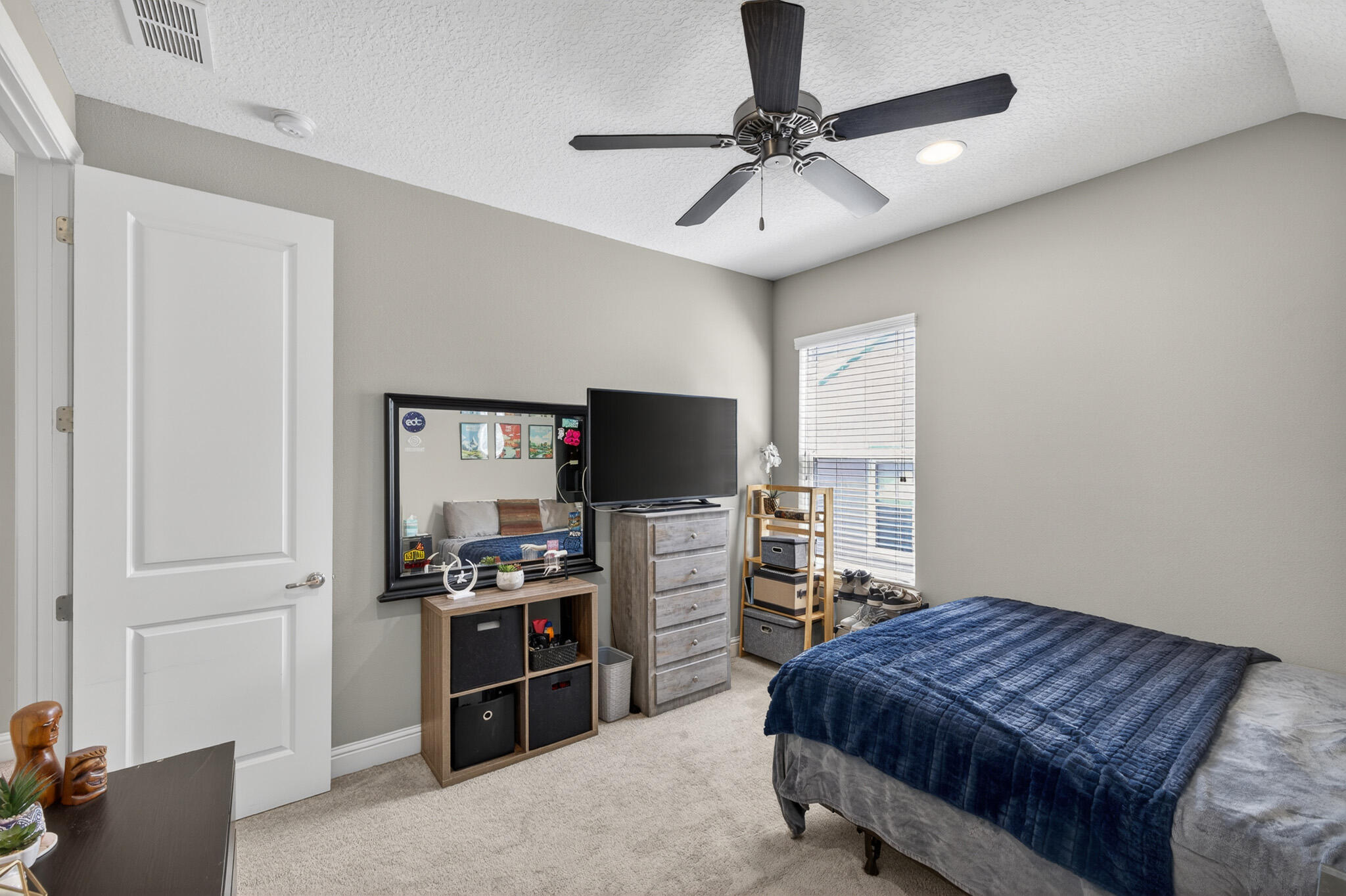 HATTIES GROVE - Residential