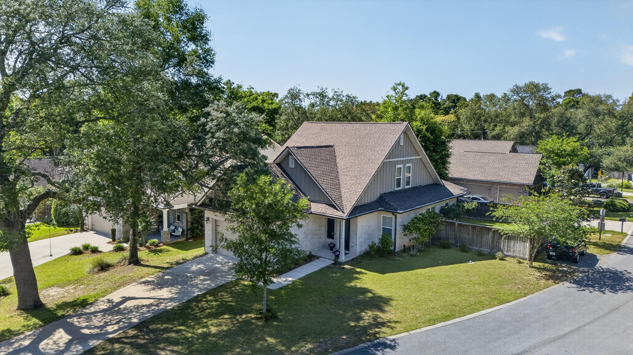 HATTIES GROVE - Residential
