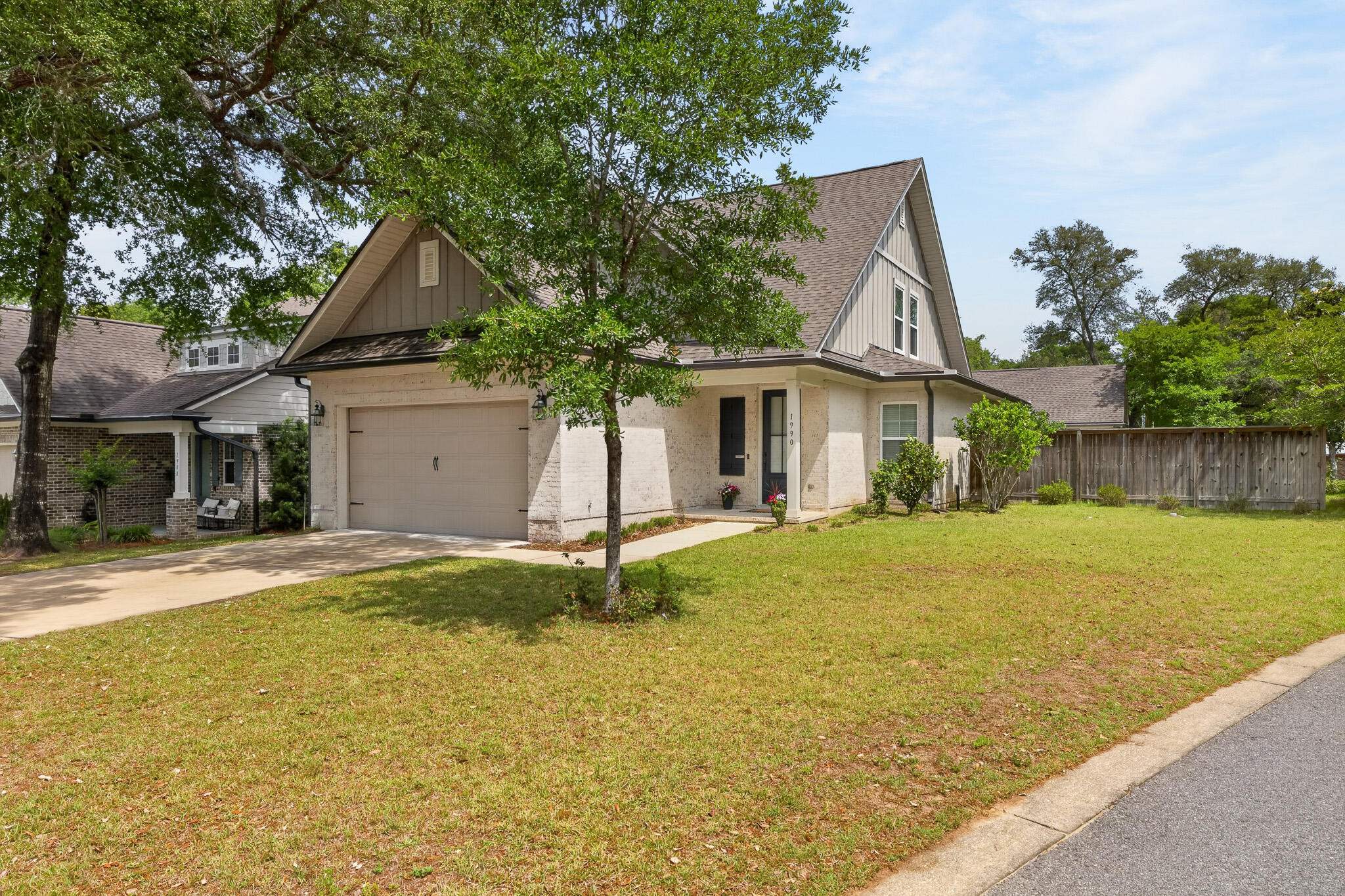 HATTIES GROVE - Residential