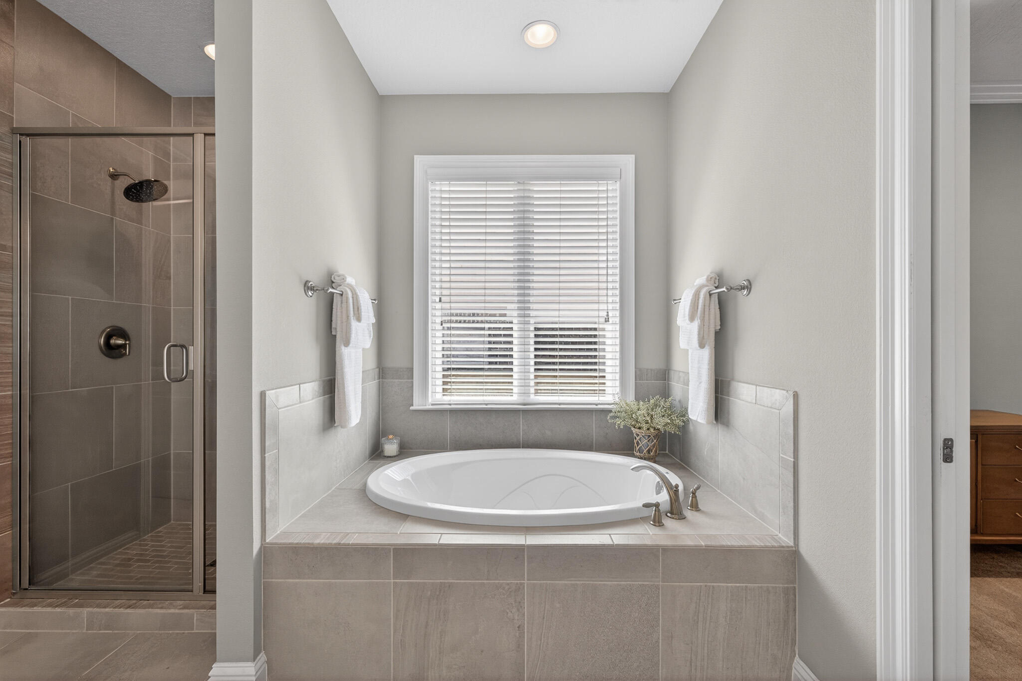 HATTIES GROVE - Residential