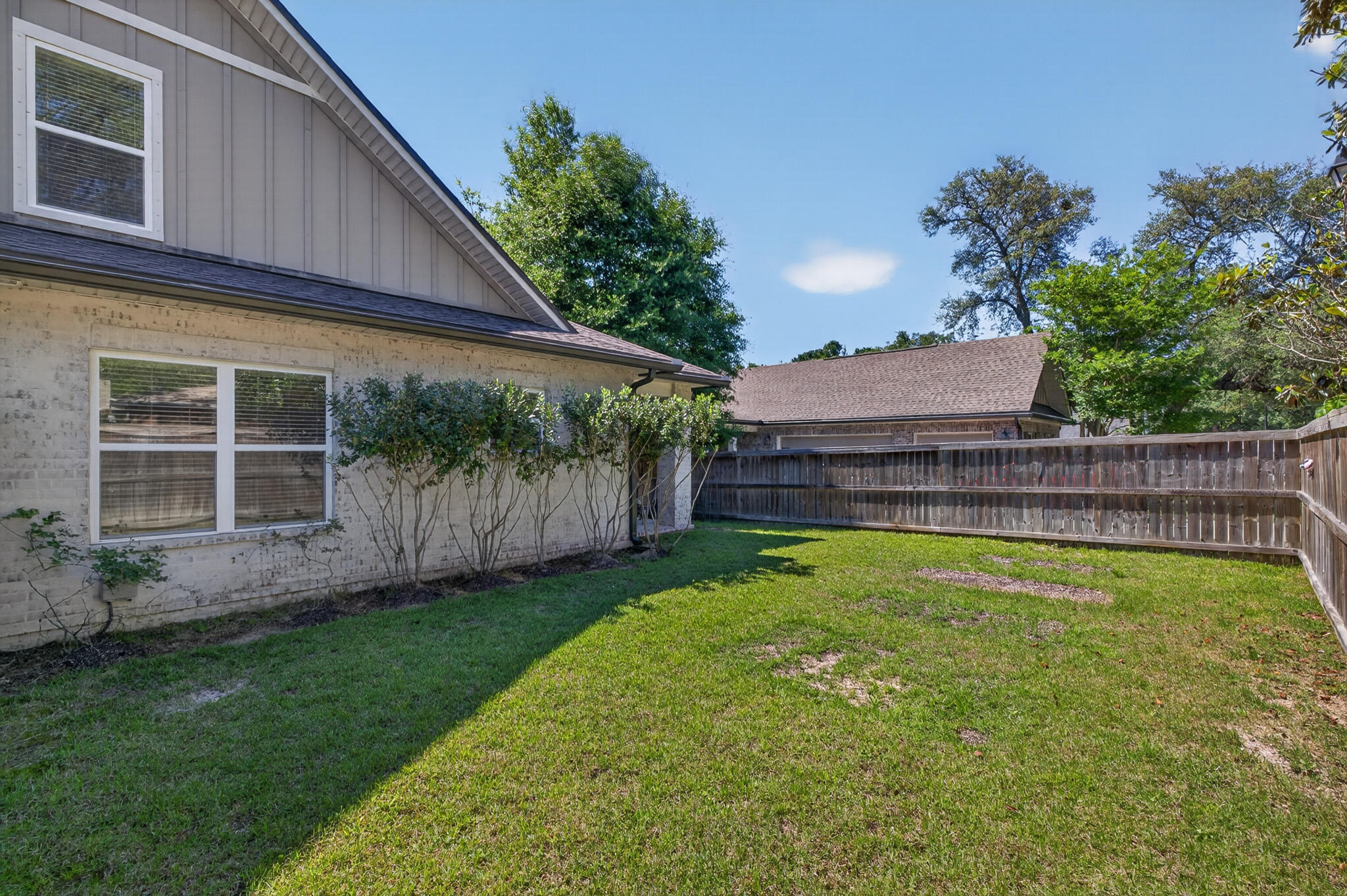 HATTIES GROVE - Residential