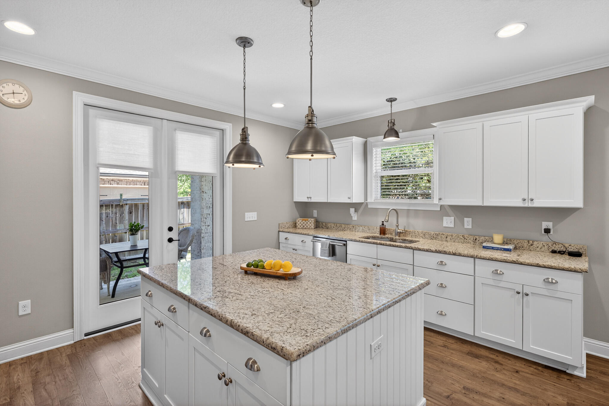 HATTIES GROVE - Residential