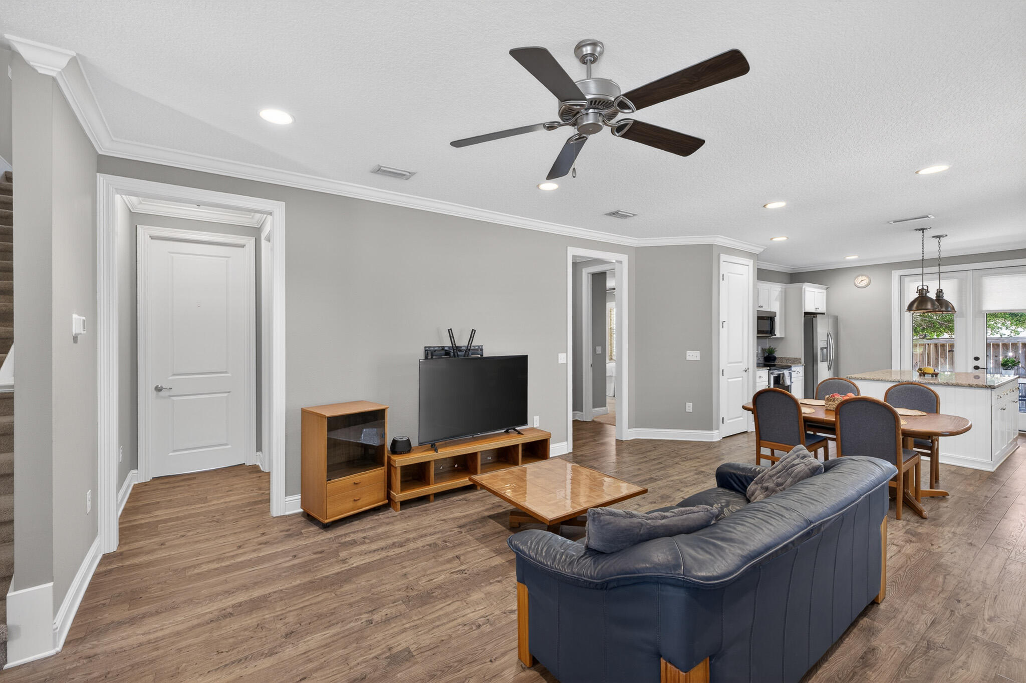 HATTIES GROVE - Residential
