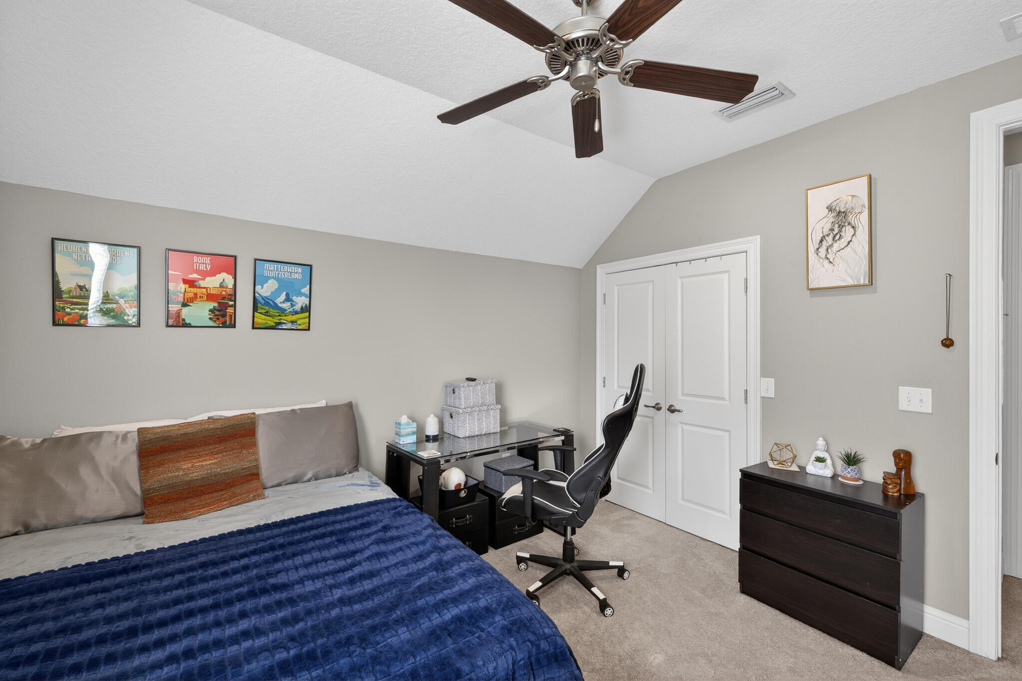 HATTIES GROVE - Residential