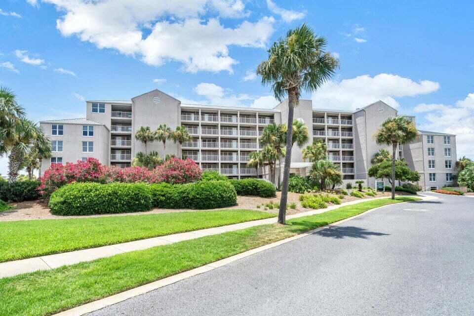 480 Gulf Shore Drive 109