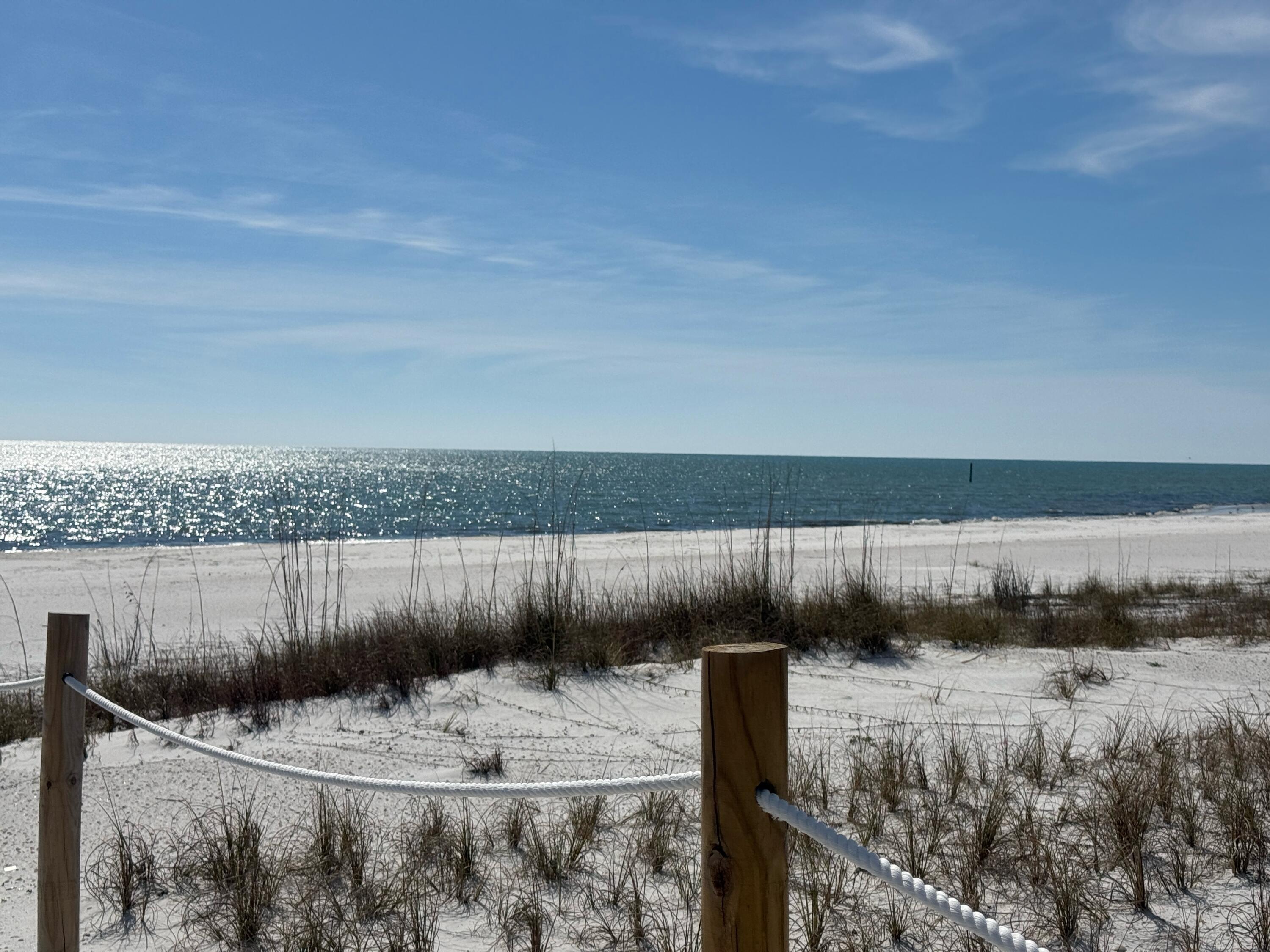 NO RECORDED SUBDIVISION - Land