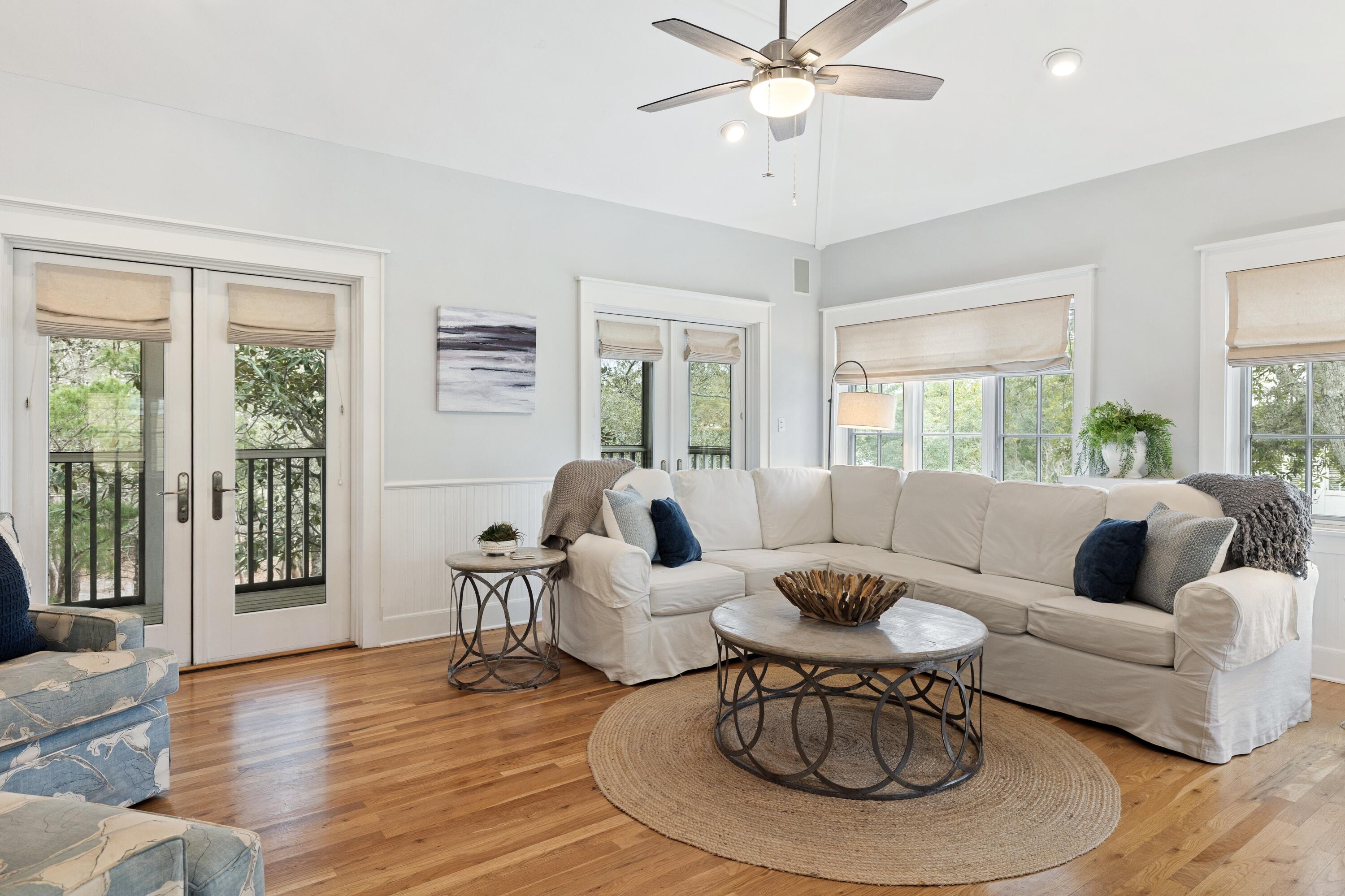 SEASIDE 04 - Residential