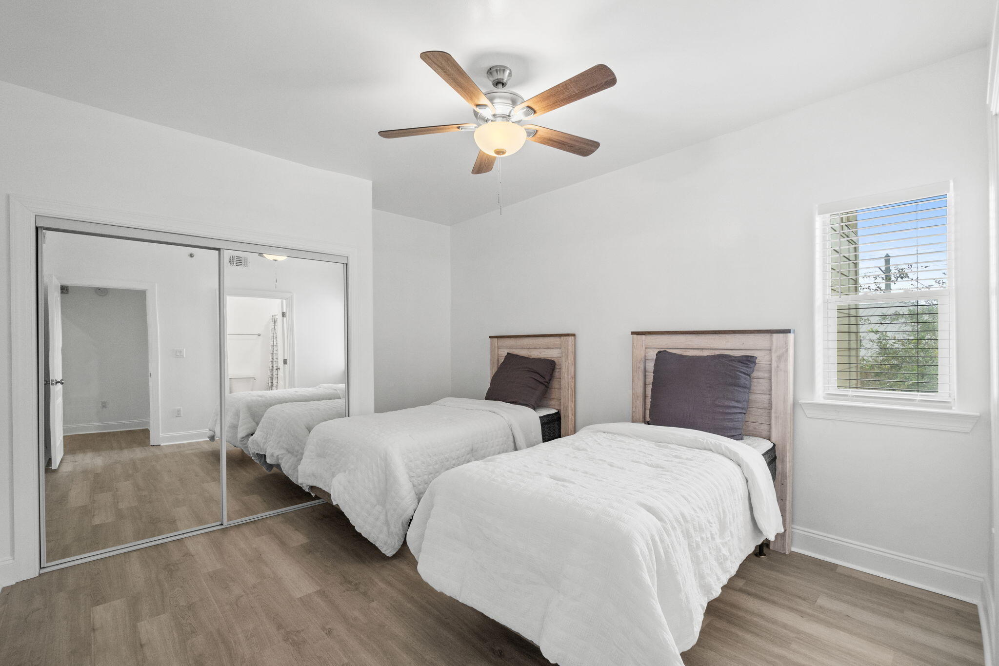 OLD BAY CONDO - Residential