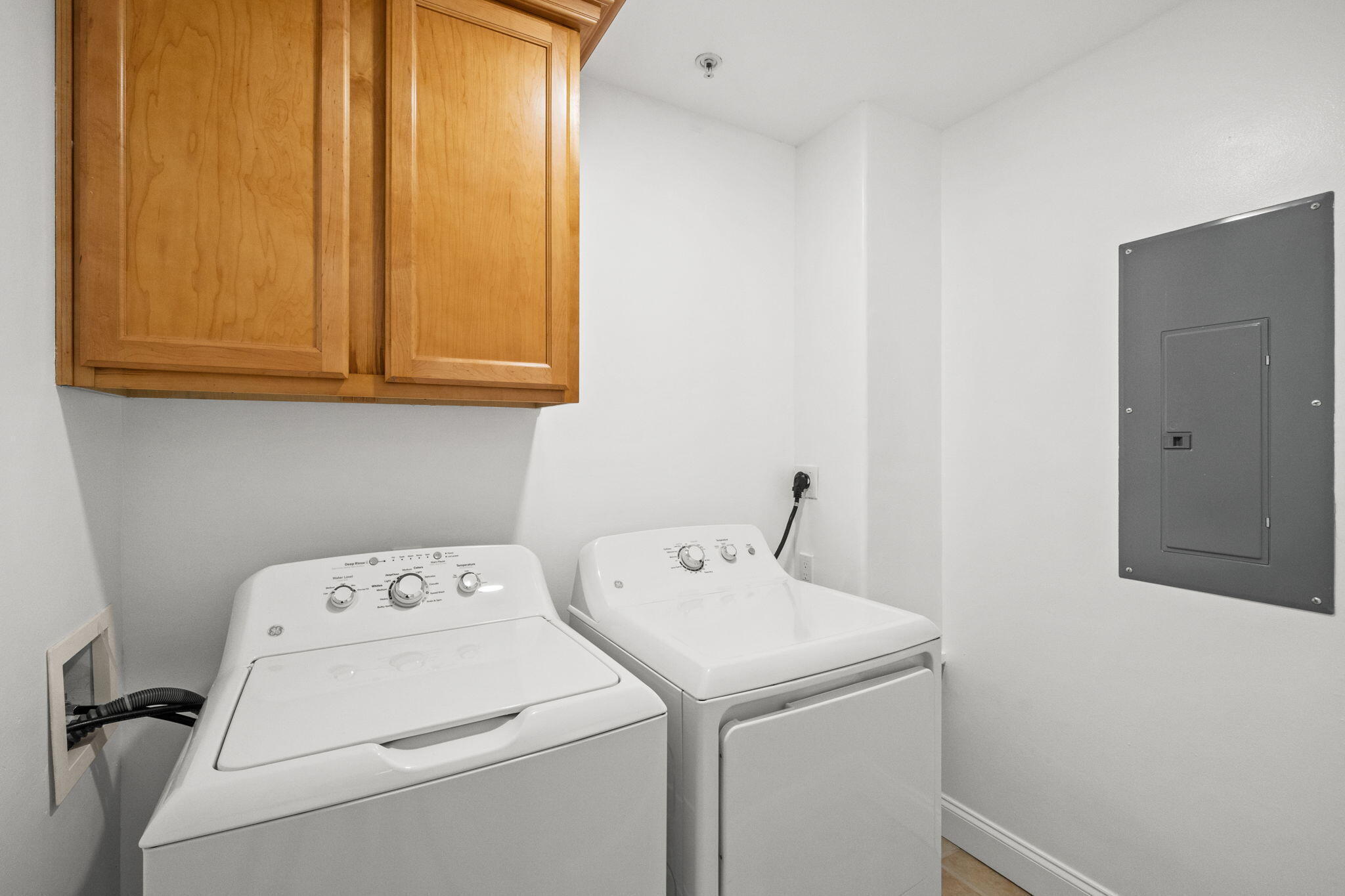 OLD BAY CONDO - Residential