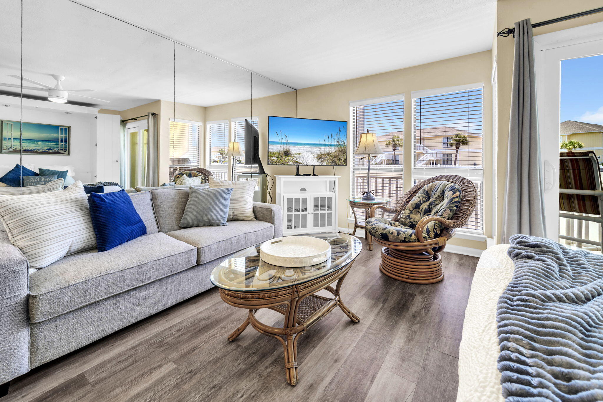 SANDPIPER COVE - Residential