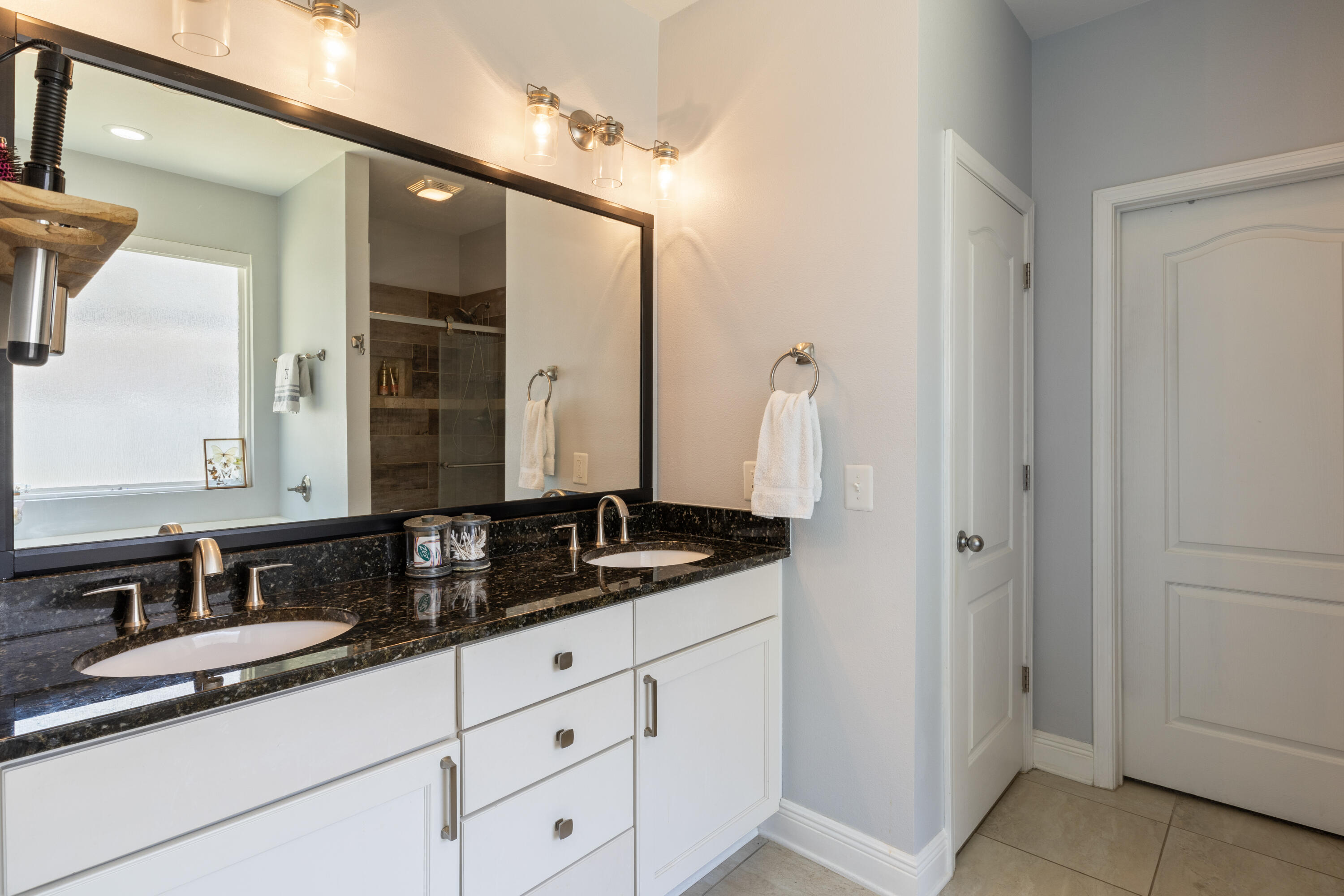 WINDWARD COVE - Residential