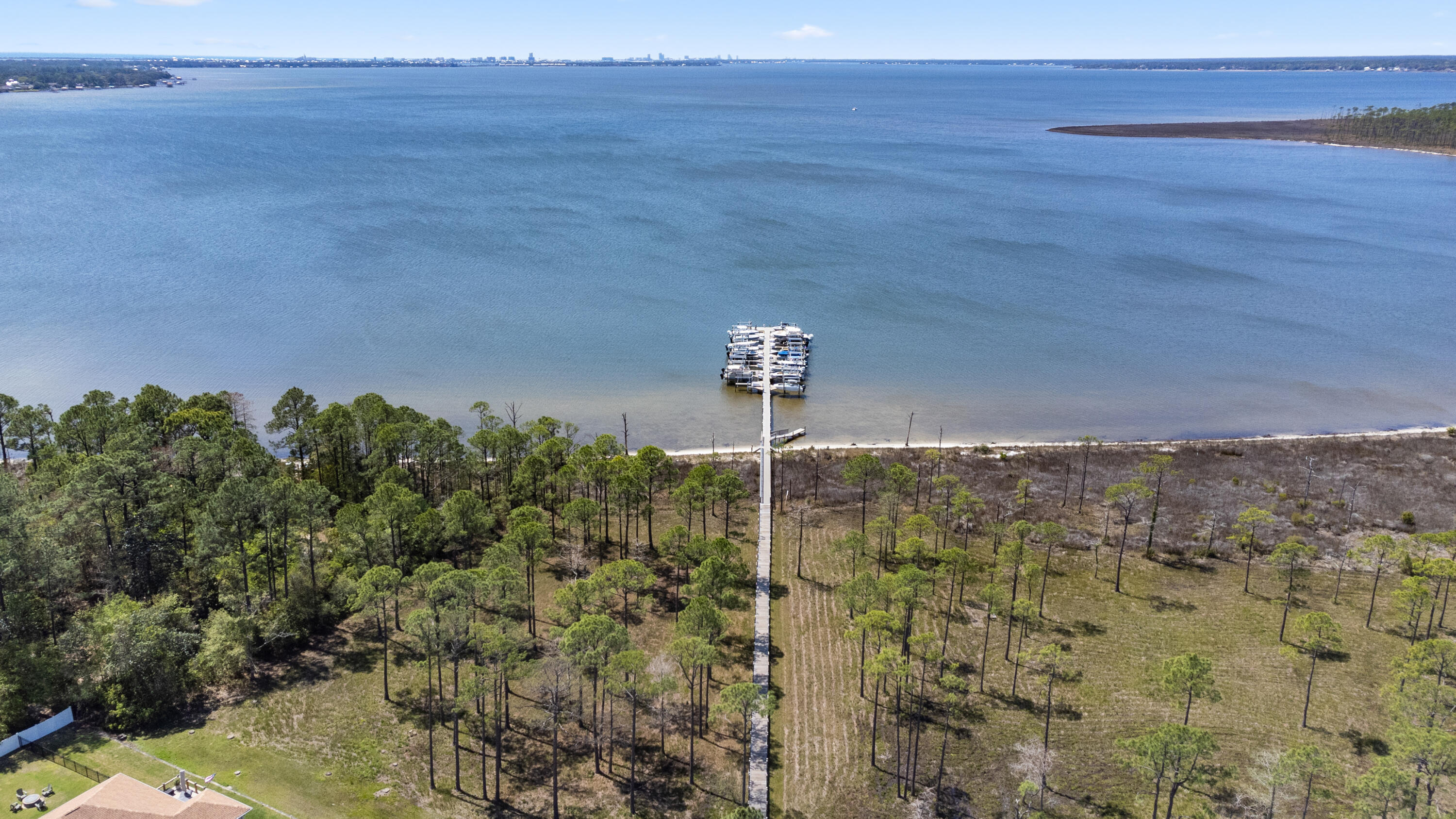 WINDWARD COVE - Residential