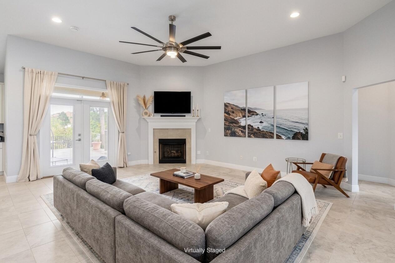 WINDWARD COVE - Residential