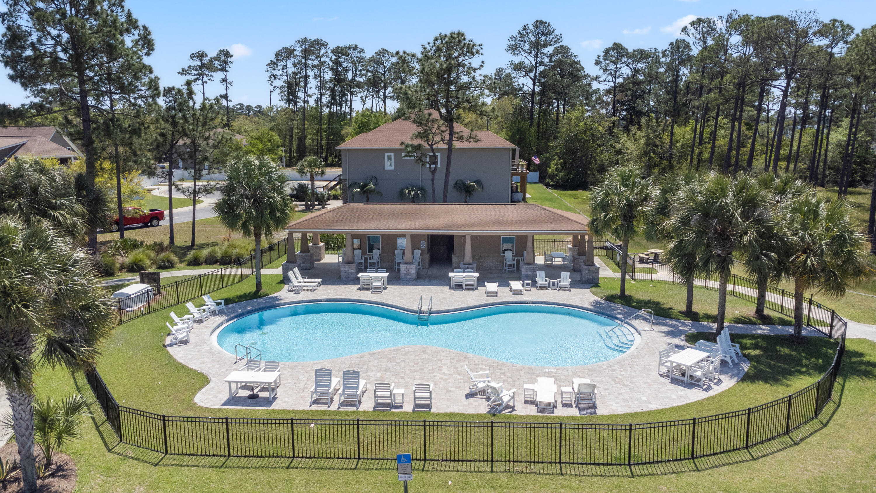 WINDWARD COVE - Residential