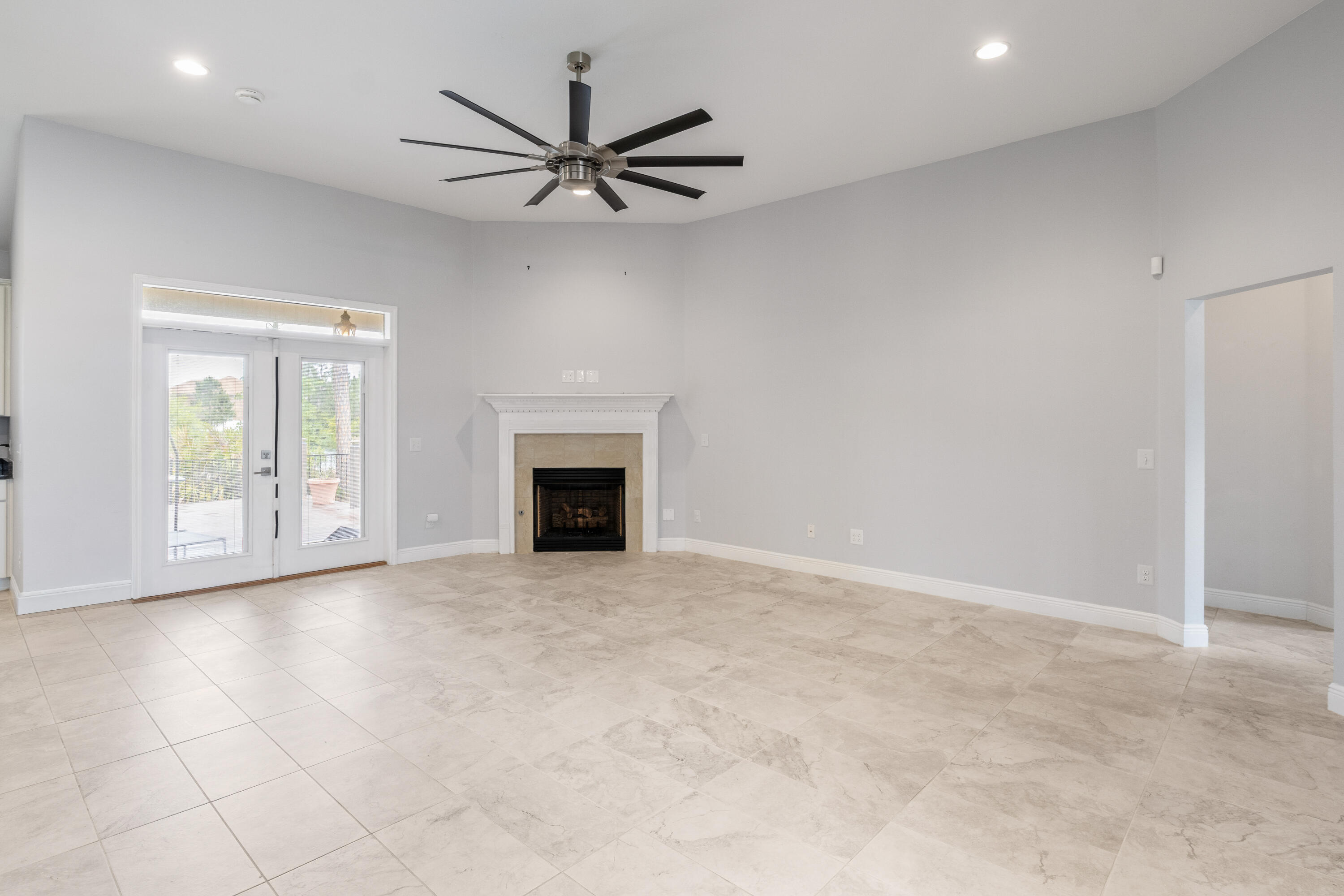 WINDWARD COVE - Residential