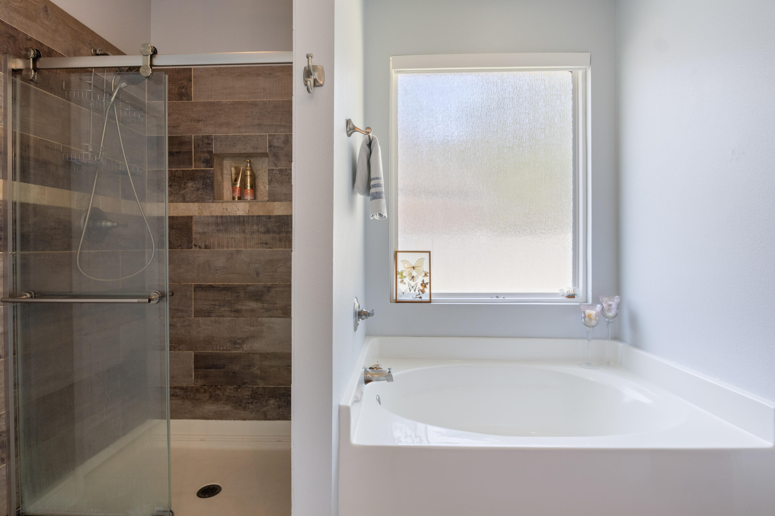 WINDWARD COVE - Residential