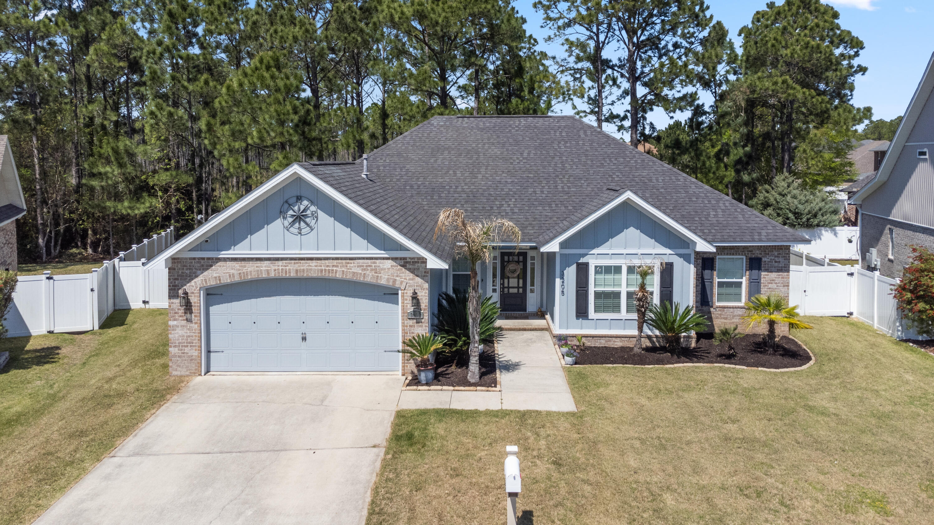 WINDWARD COVE - Residential